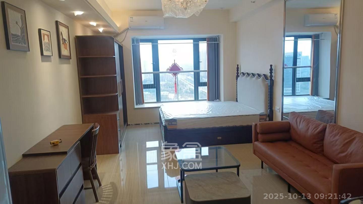 恒大国际广场  1室1厅1卫    1700.0元/月 恒大国际广场  1室1厅1卫    1700.0元/月