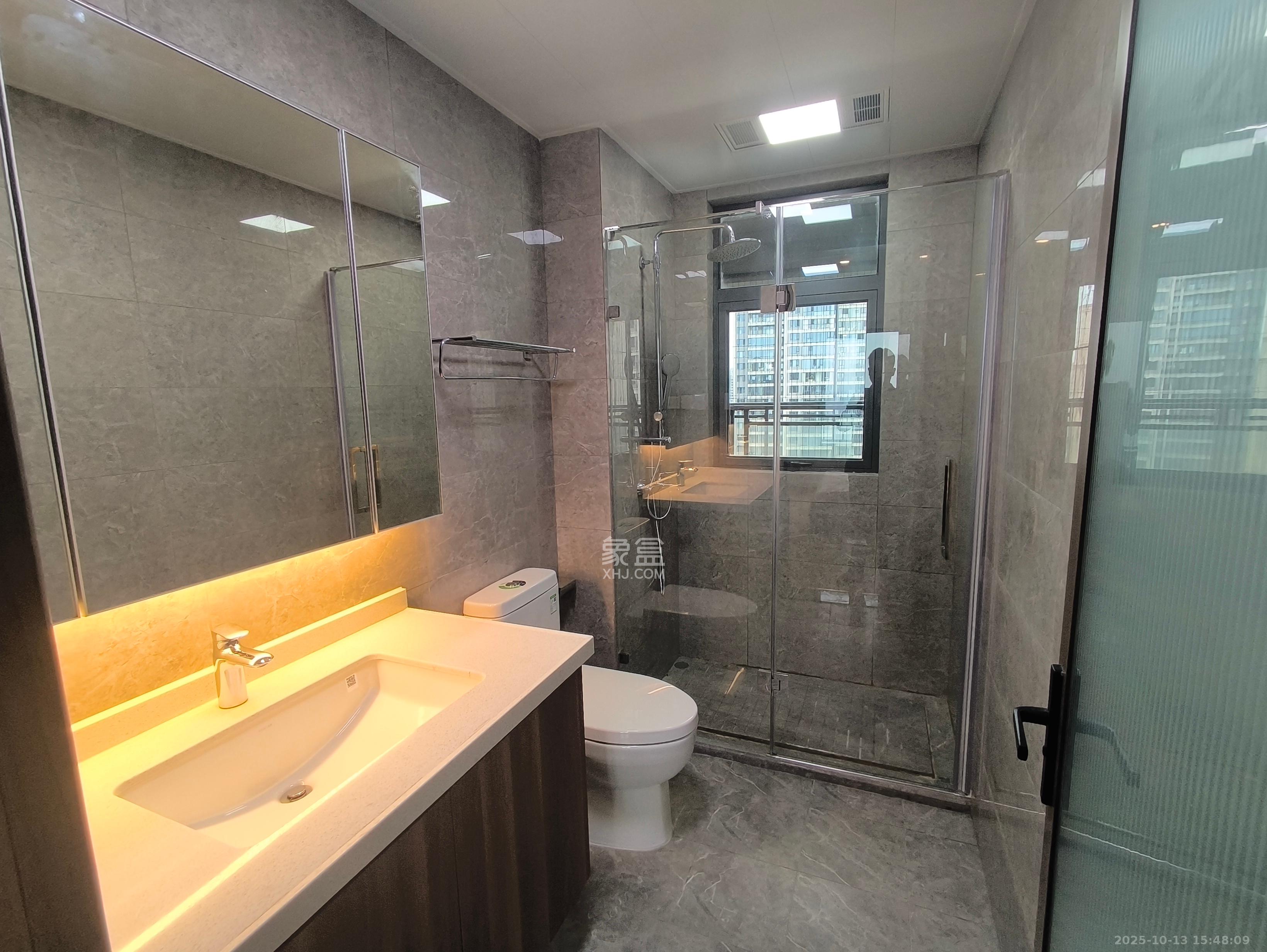 长沙万境潇湘 3室2厅2卫 2800.0元/月 长沙万境潇湘 3室2厅2卫 2800.0元/月室内图