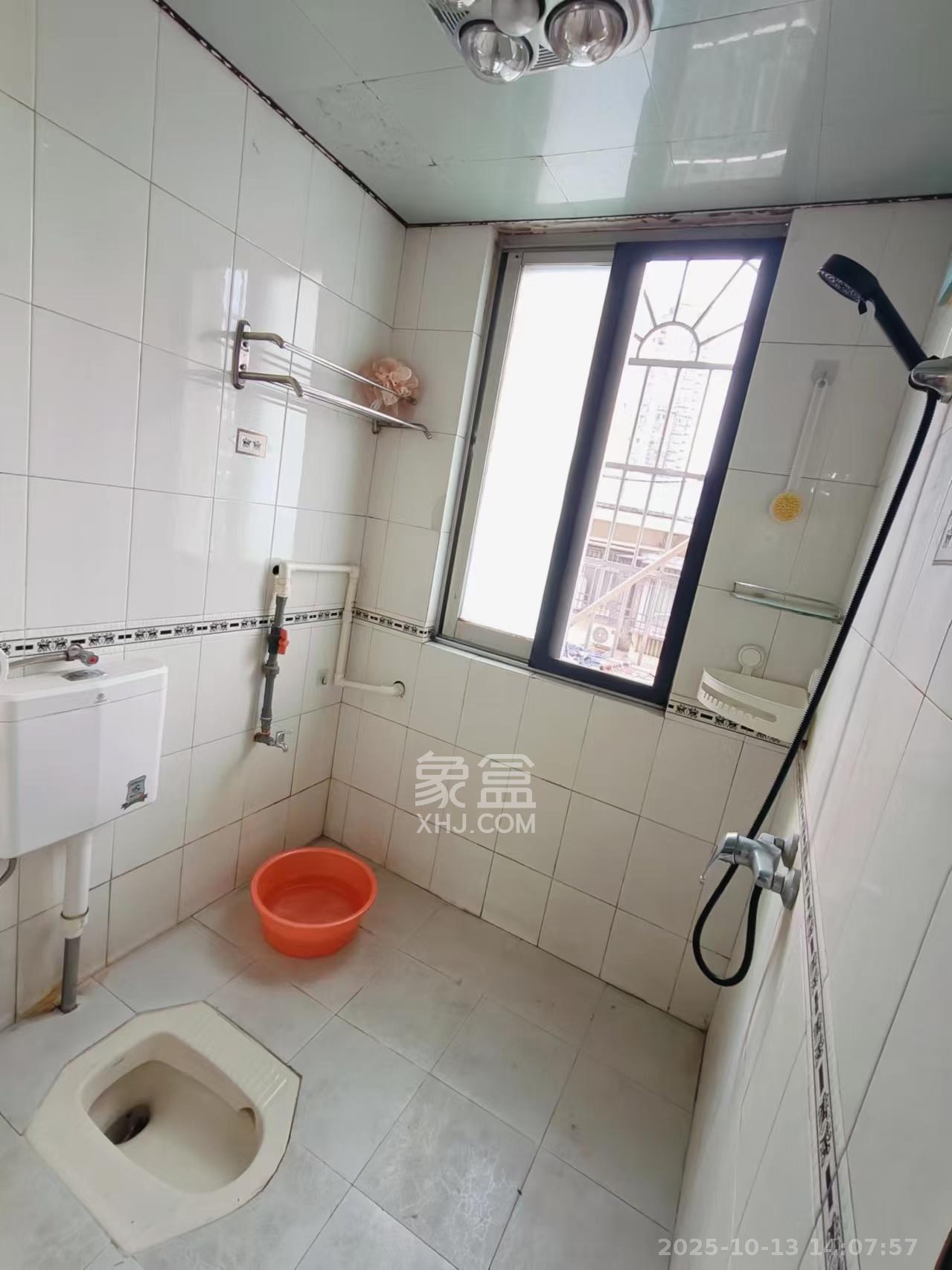 家兴公寓(洪家井)  2室1厅1卫    2300.0元/月 家兴公寓(洪家井)  2室1厅1卫    2300.0元/月室内图