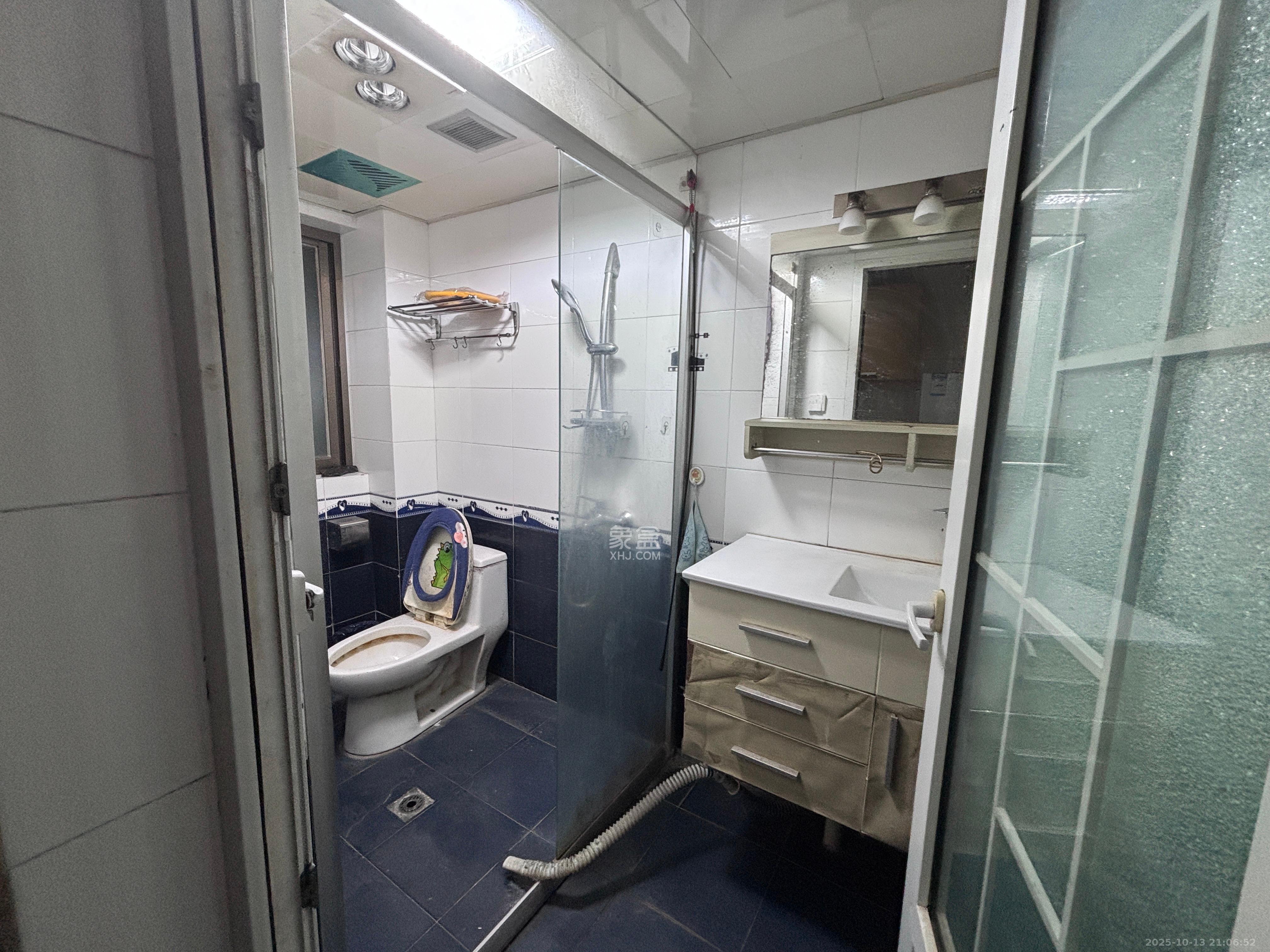 星沙商业步行街  2室2厅2卫    2000.0元/月室内图