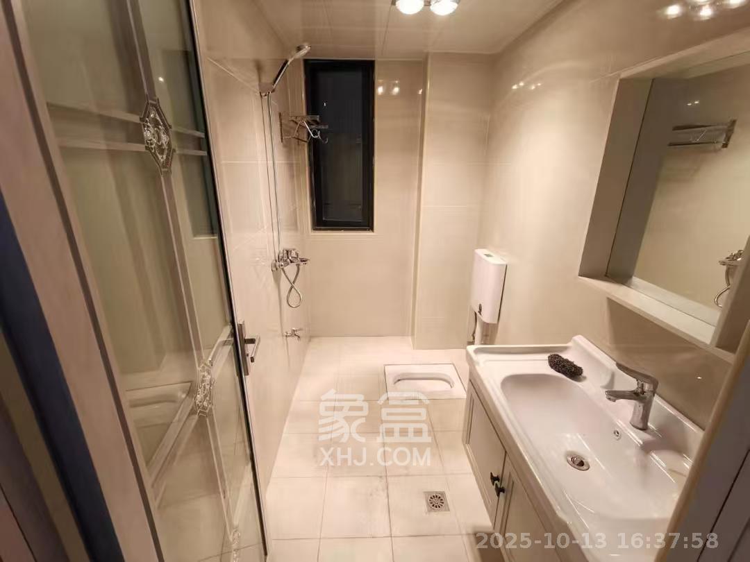 天麓尚层  3室2厅1卫    2300.0元/月 天麓尚层  3室2厅1卫    2300.0元/月室内图