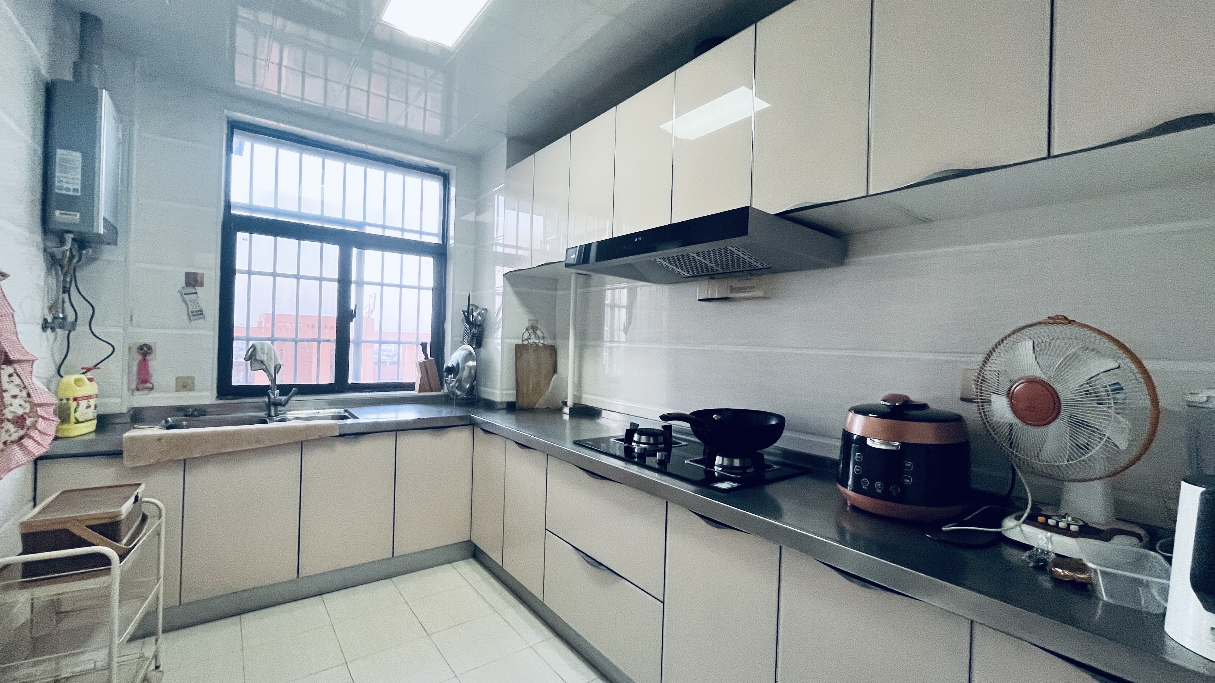 梓山豪苑  2室2厅1卫    1600.0元/月室内图