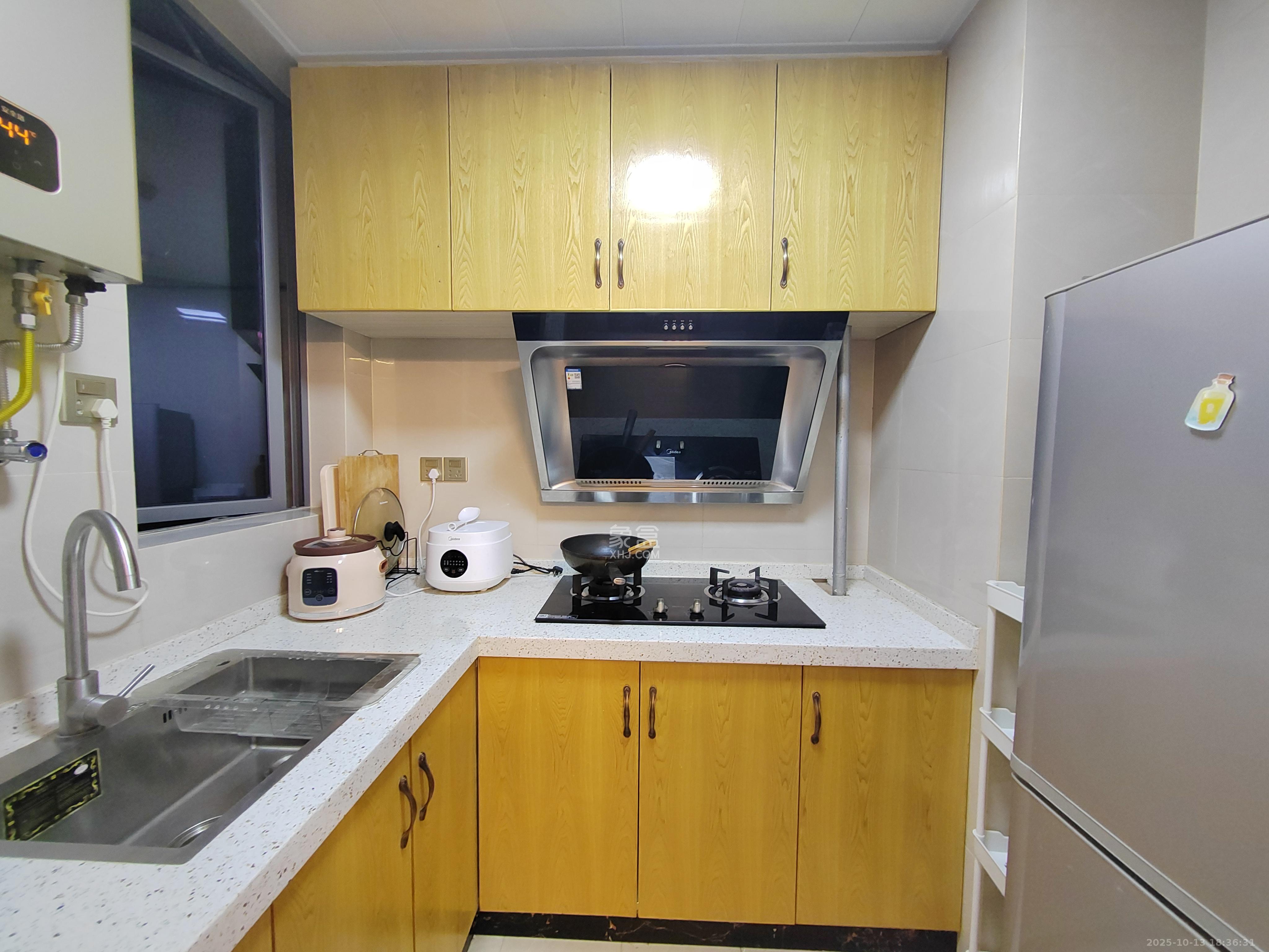 长房八方里（长房公园里）   60.0㎡      2300.0元/月室内图