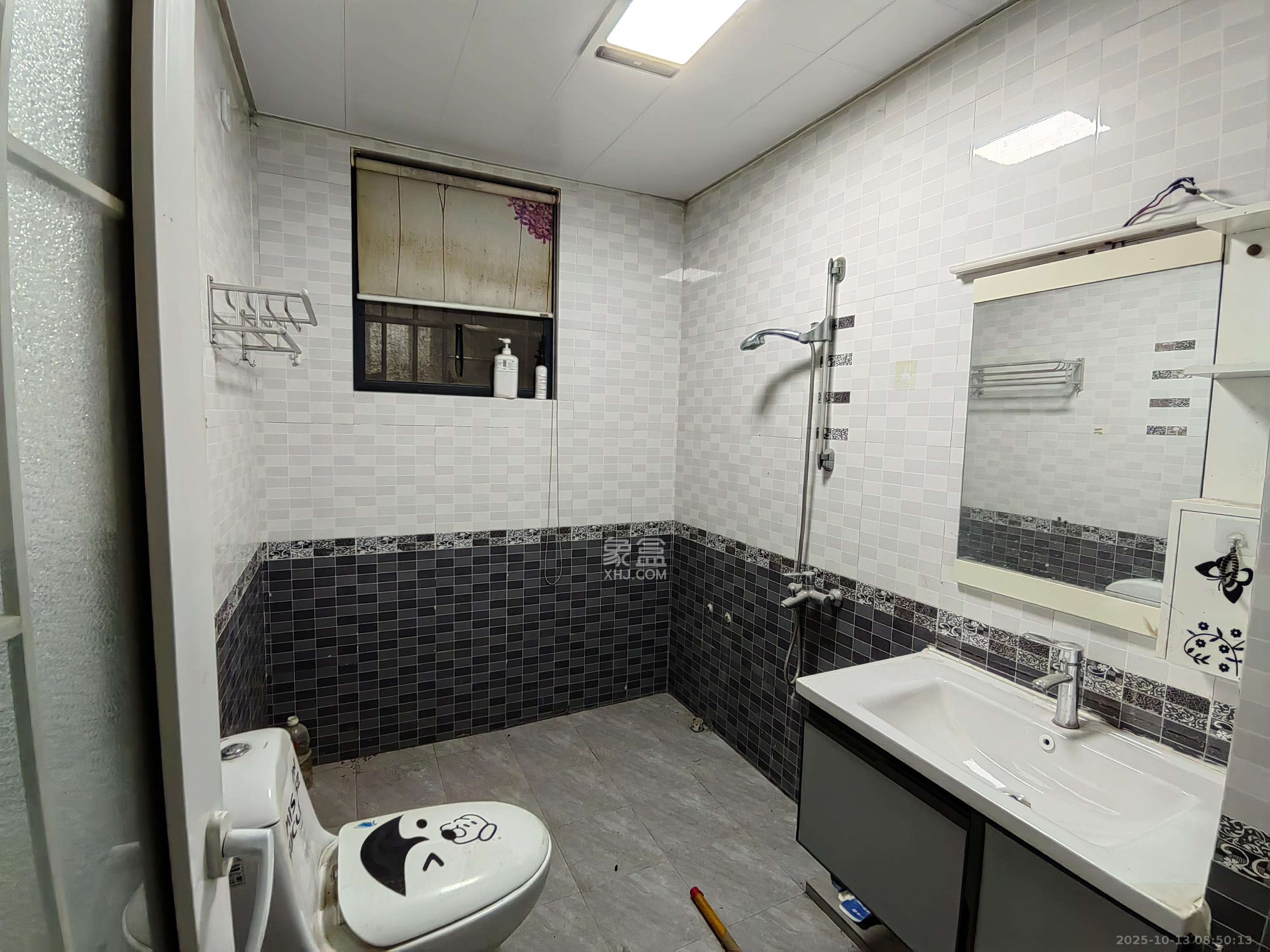 湘江世纪城鸿江苑 2室2厅1卫 1700.0元/月 湘江世纪城鸿江苑 2室2厅1卫 1700.0元/月室内图