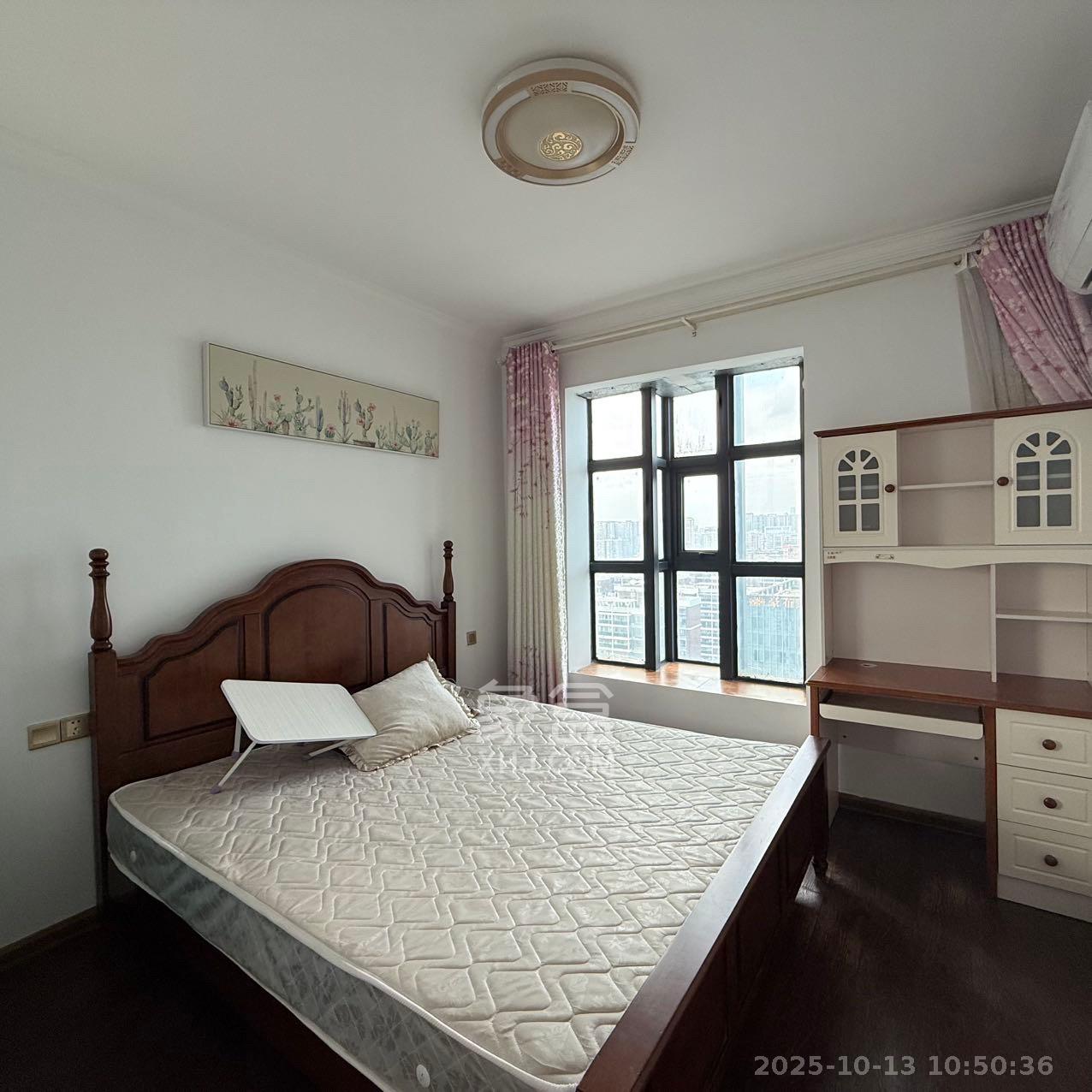 湘府9号 3室2厅2卫 3000.0元/月 湘府9号 3室2厅2卫 3000.0元/月室内图