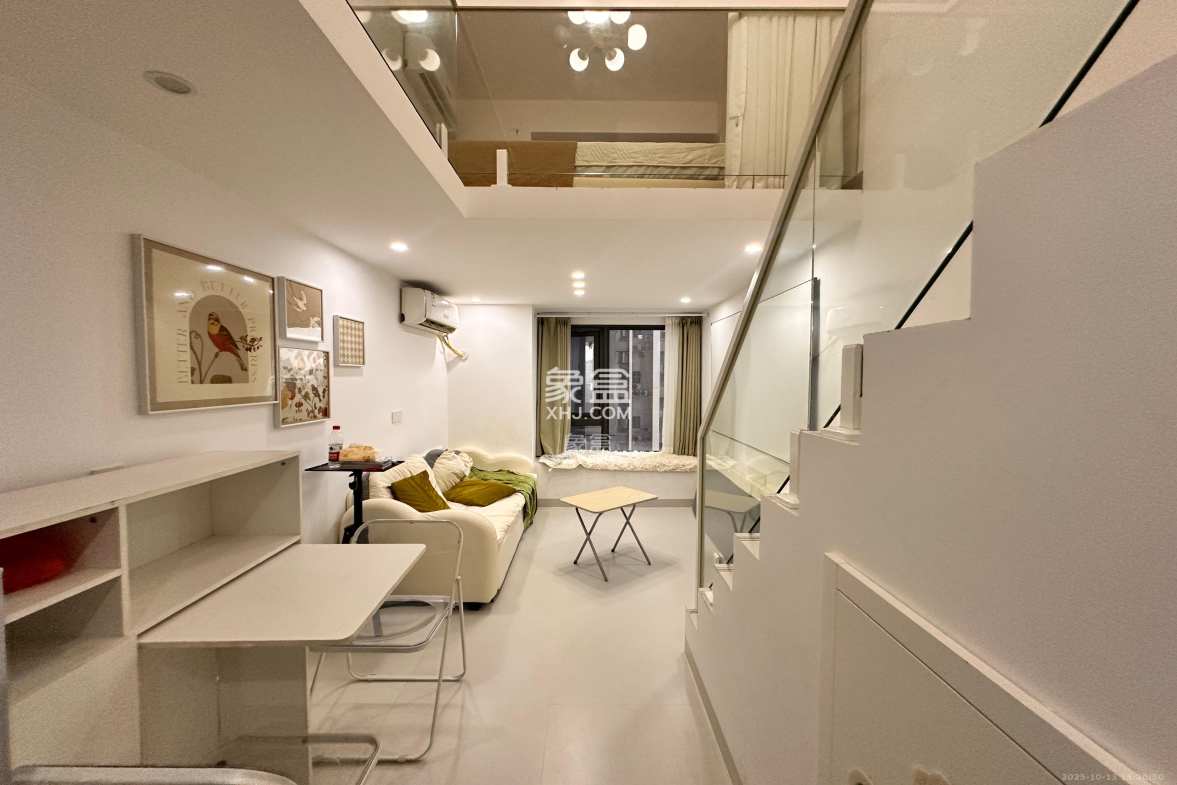 时代MOMA云PARK  2室1厅1卫    2500.0元/月 时代MOMA云PARK  2室1厅1卫    2500.0元/月室内图