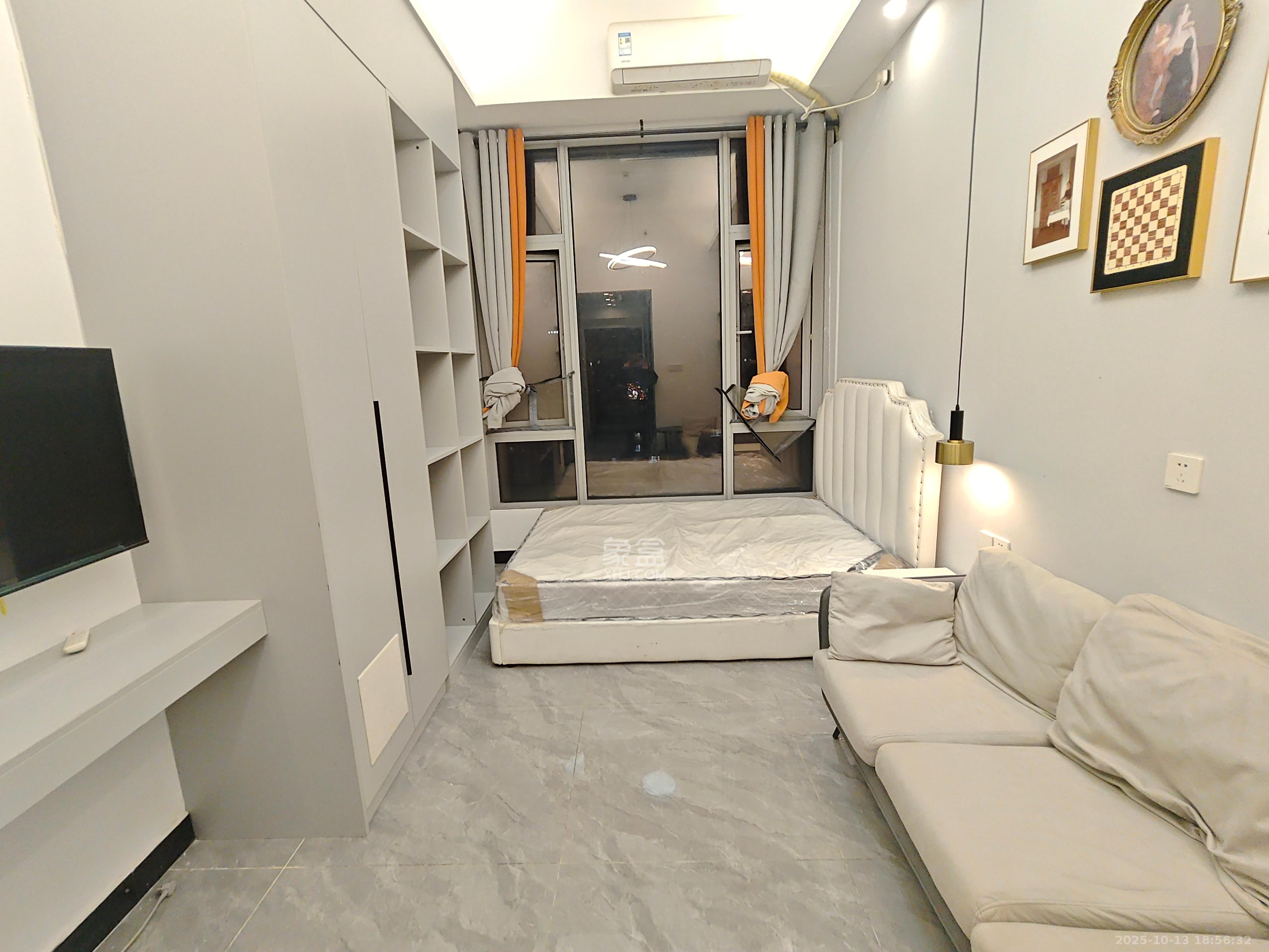 保利天禧EF区  1室1厅1卫    1700.0元/月 保利天禧EF区  1室1厅1卫    1700.0元/月