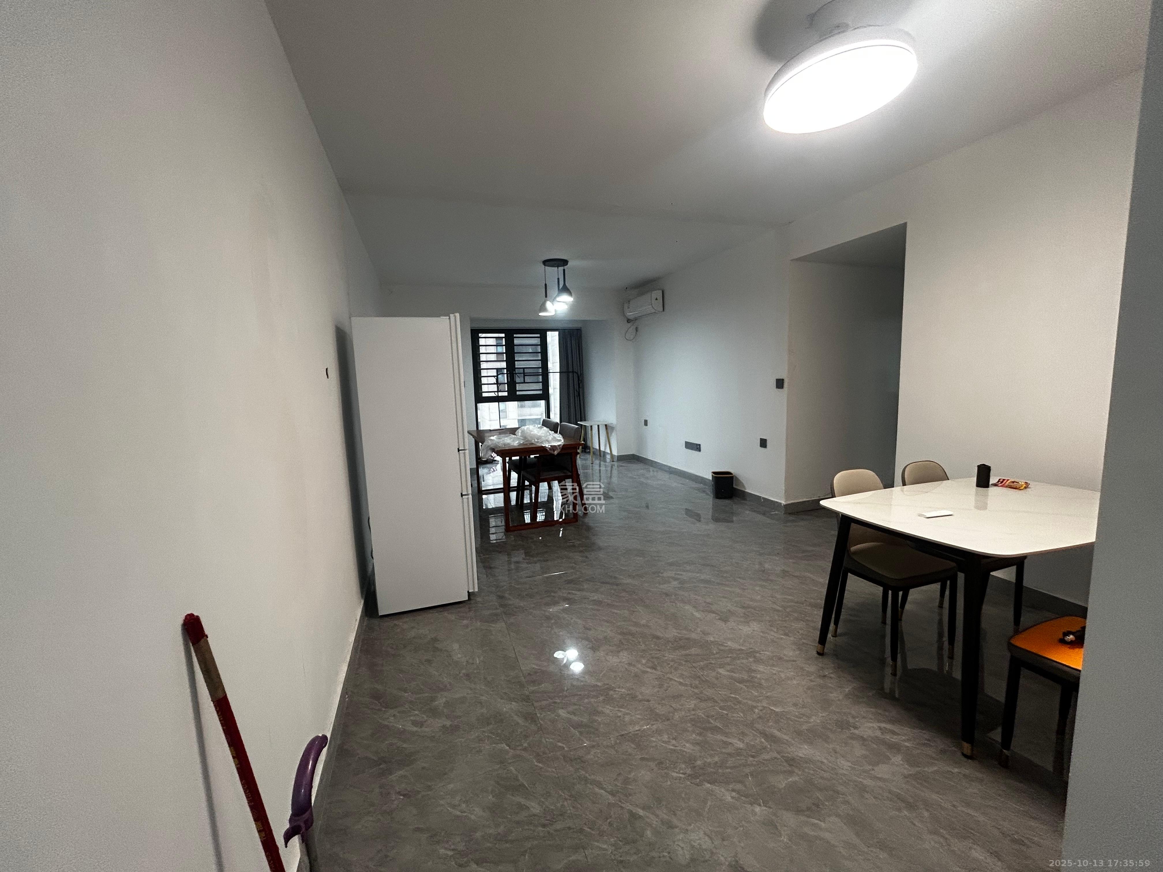 阳光城翡丽云邸  3室2厅2卫    2500.0元/月 阳光城翡丽云邸  3室2厅2卫    2500.0元/月室内图