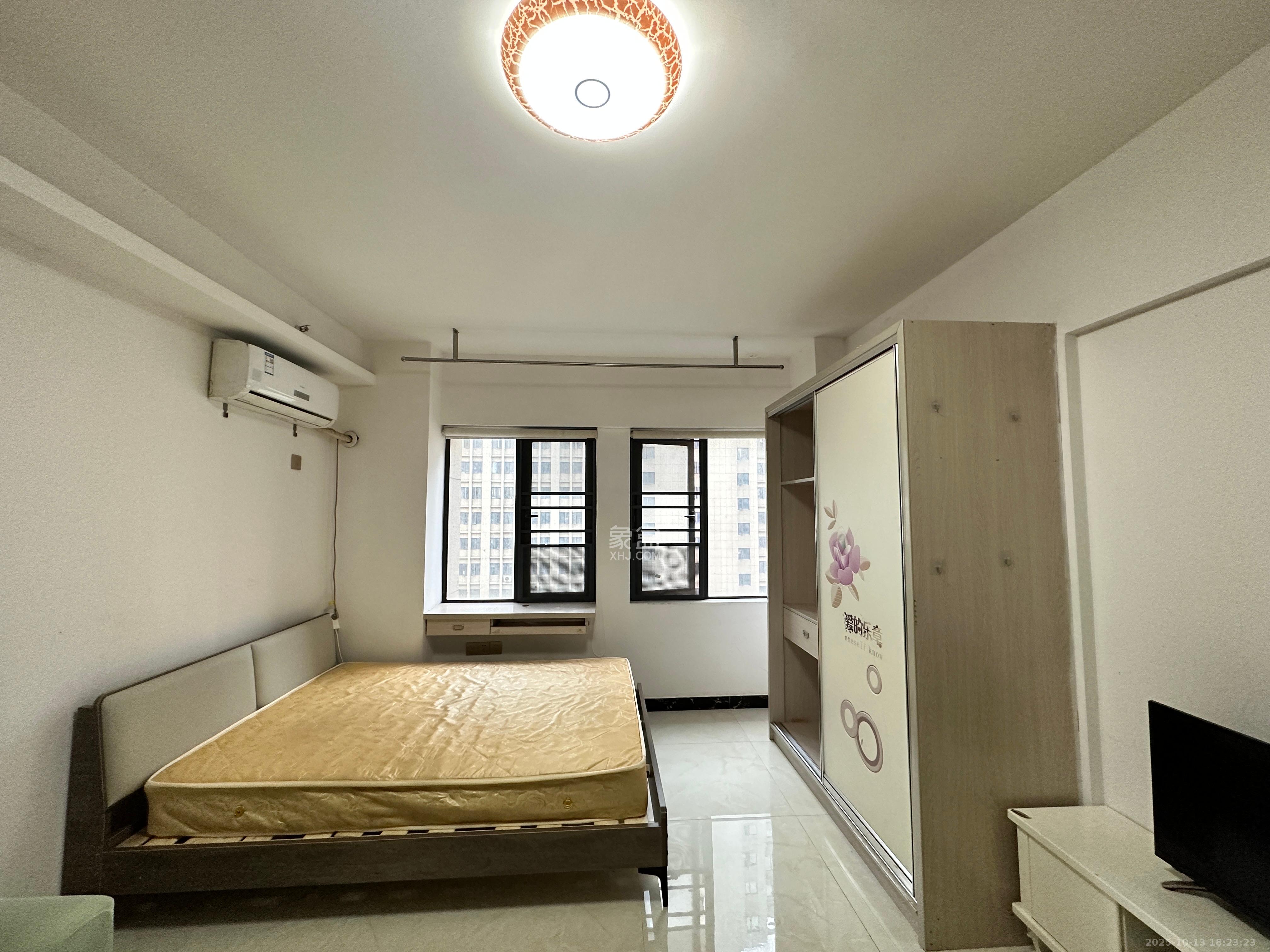 钰龙天下二期(钰龙佳园)  1室1厅1卫    1200.0元/月 钰龙天下二期(钰龙佳园)  1室1厅1卫    1200.0元/月室内图