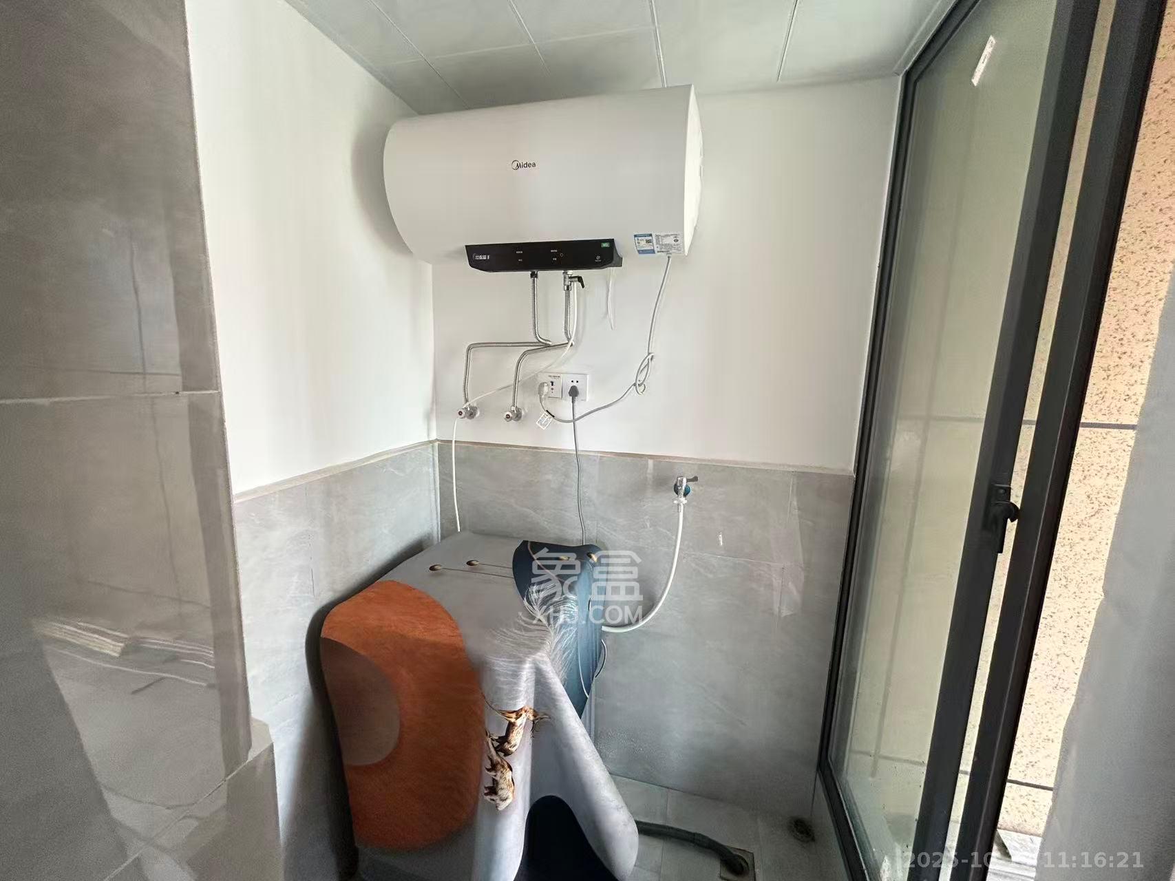 中悦领秀城  2室2厅1卫    1600.0元/月 中悦领秀城  2室2厅1卫    1600.0元/月室内图