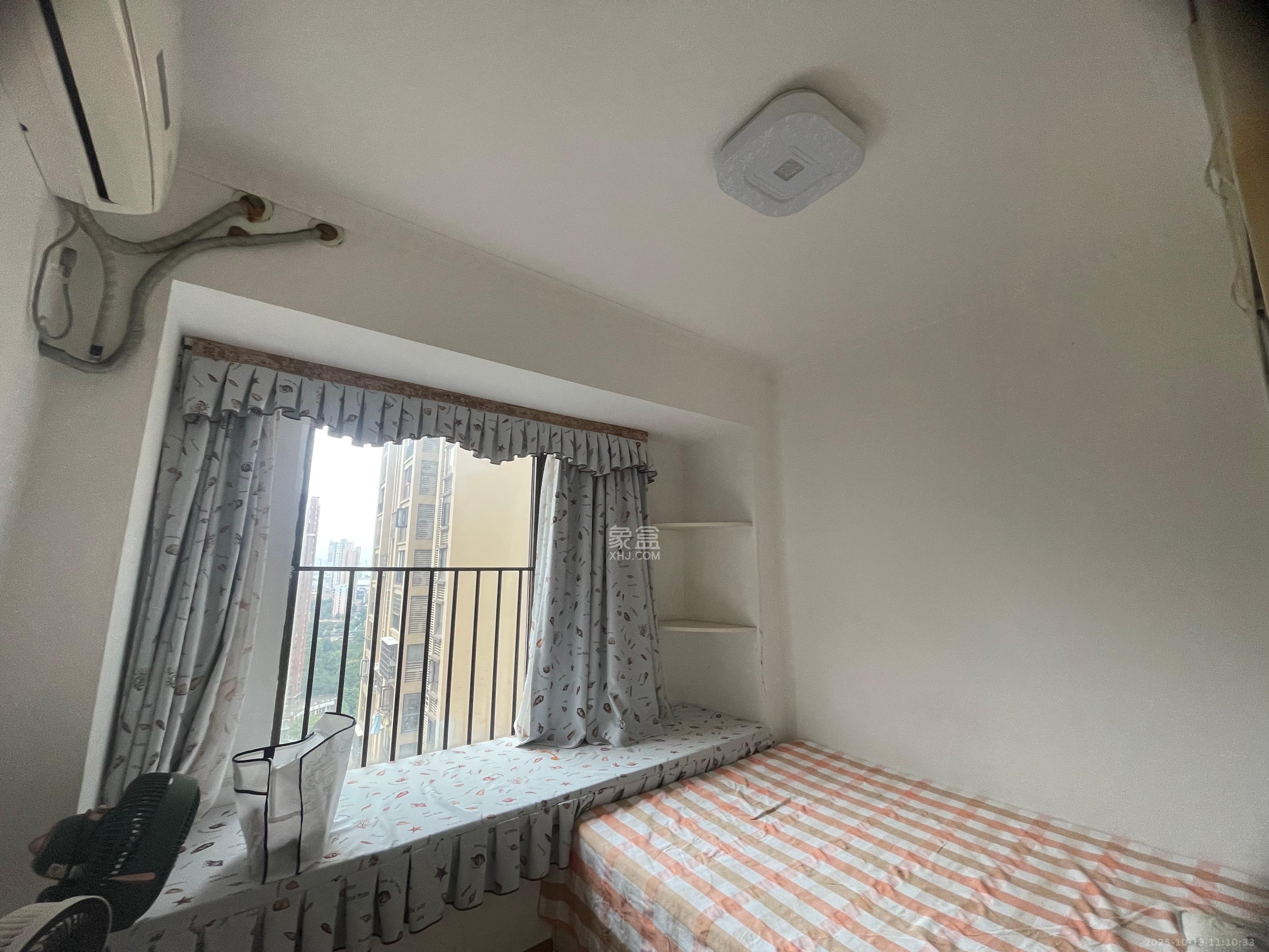 华润凤凰城三期 3室2厅1卫 2000.0元/月 华润凤凰城三期 3室2厅1卫 2000.0元/月室内图