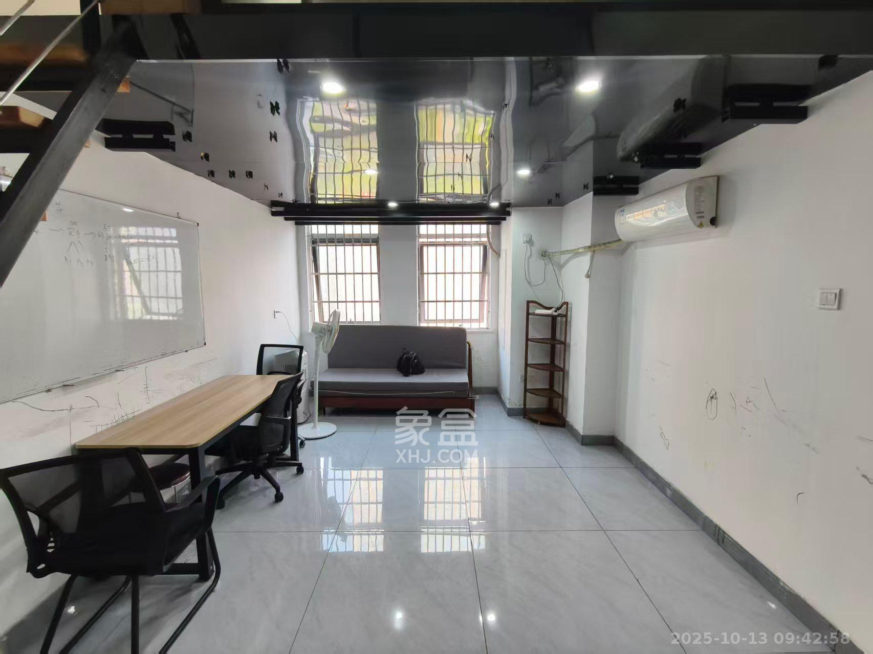 华润置地广场二期  1室1厅1卫    1680.0元/月室内图