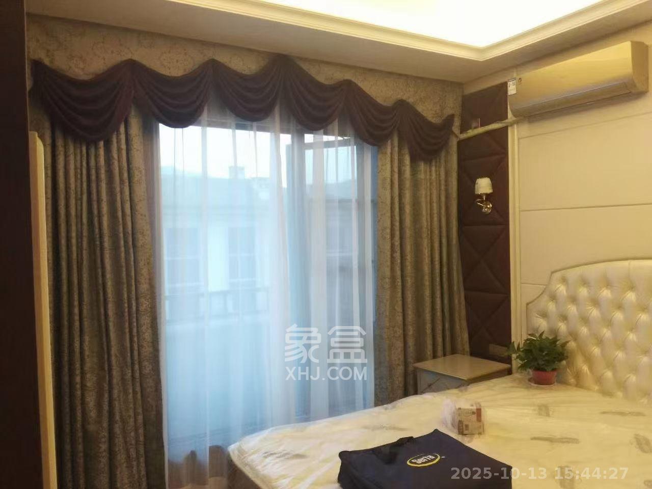 龙湖湘风原著(龙湖湘风星城)  6室3厅3卫    5500.0元/月 龙湖湘风原著(龙湖湘风星城)  6室3厅3卫    5500.0元/月室内图