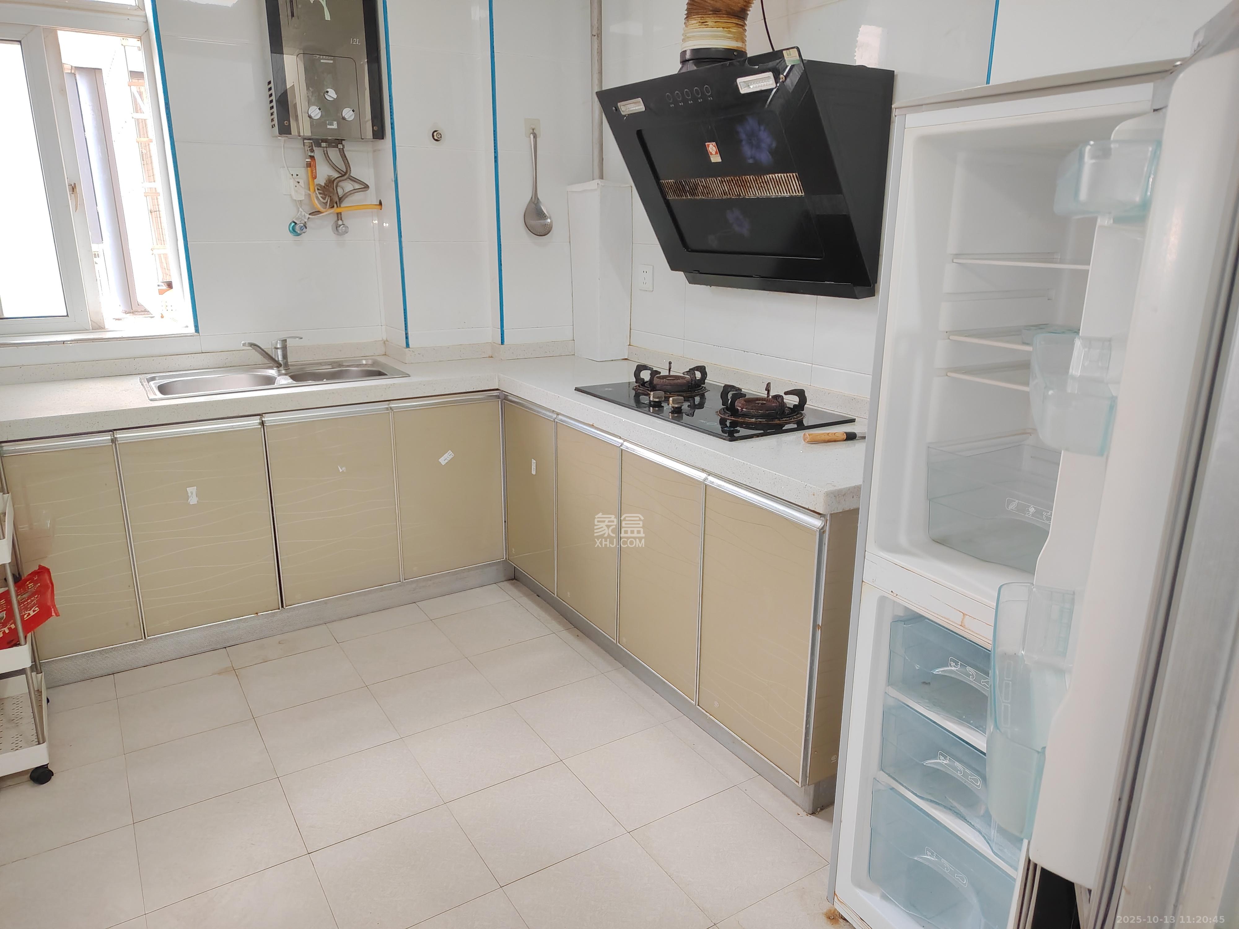 谷山乐园二期  2室2厅1卫    1700.0元/月 谷山乐园二期  2室2厅1卫    1700.0元/月室内图