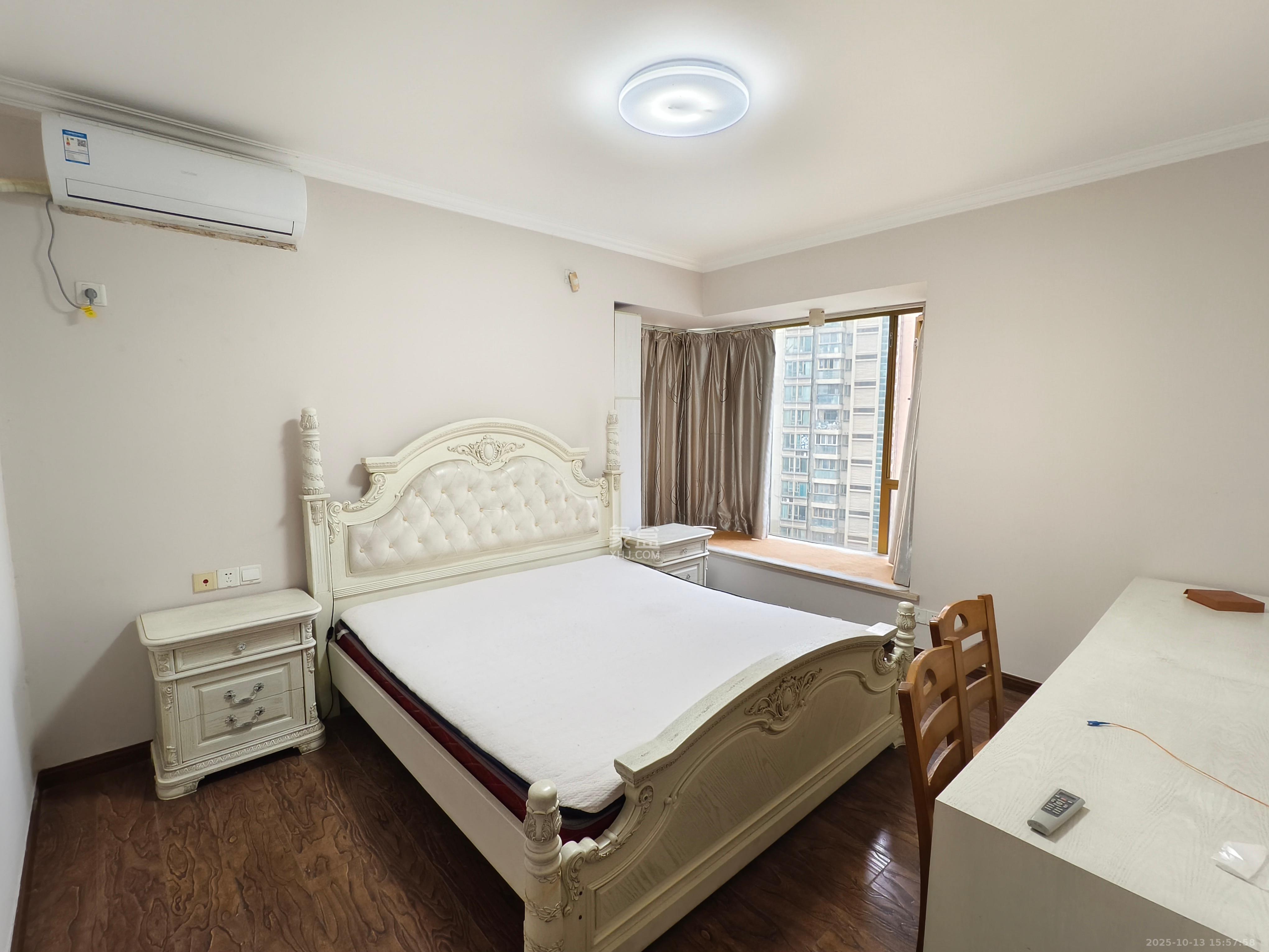 天健芙蓉盛世一期  3室2厅2卫    3800.0元/月 天健芙蓉盛世一期  3室2厅2卫    3800.0元/月室内图