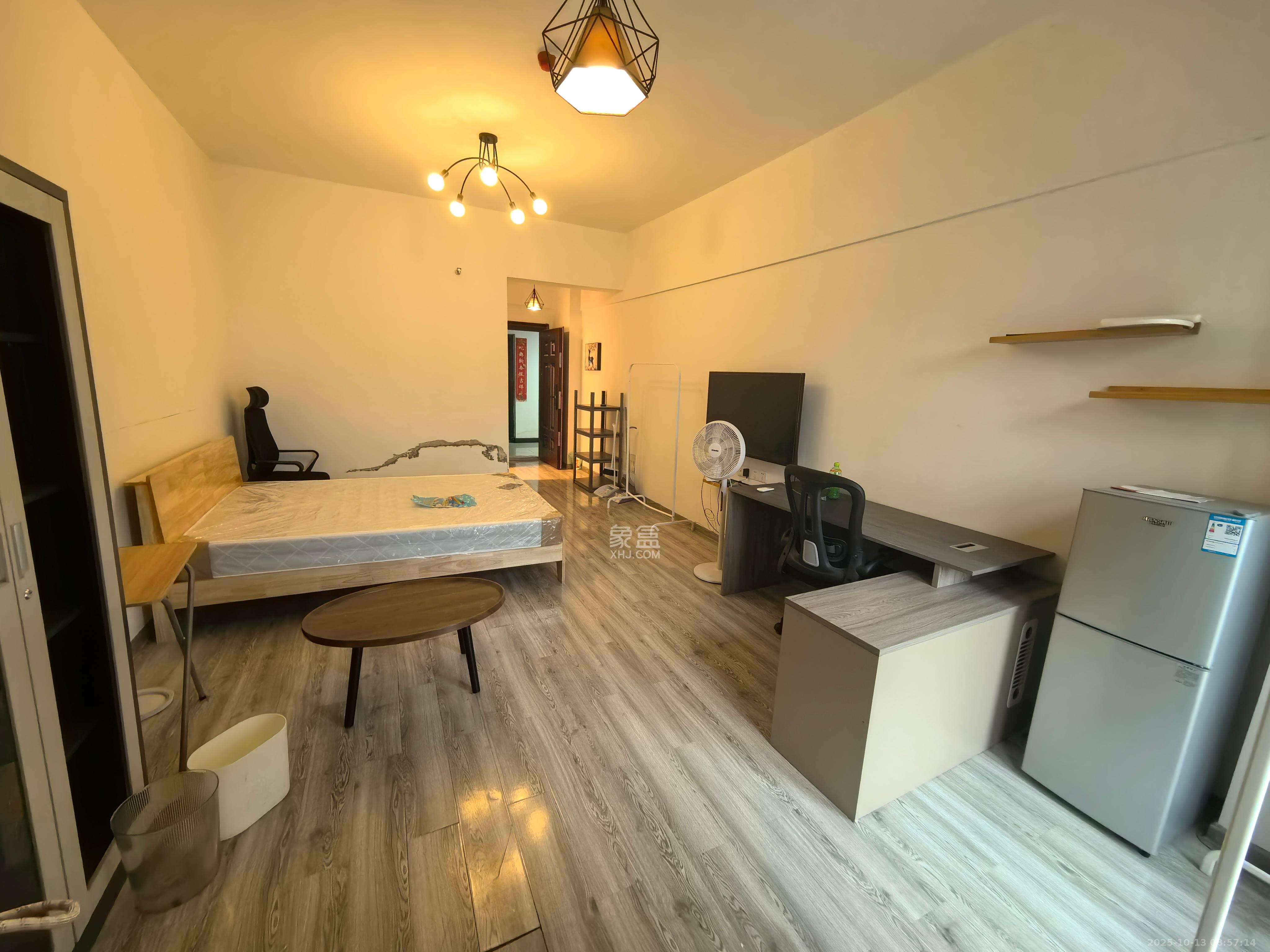 安泰嘉园（湘府邻伴）  1室1厅1卫    1200.0元/月