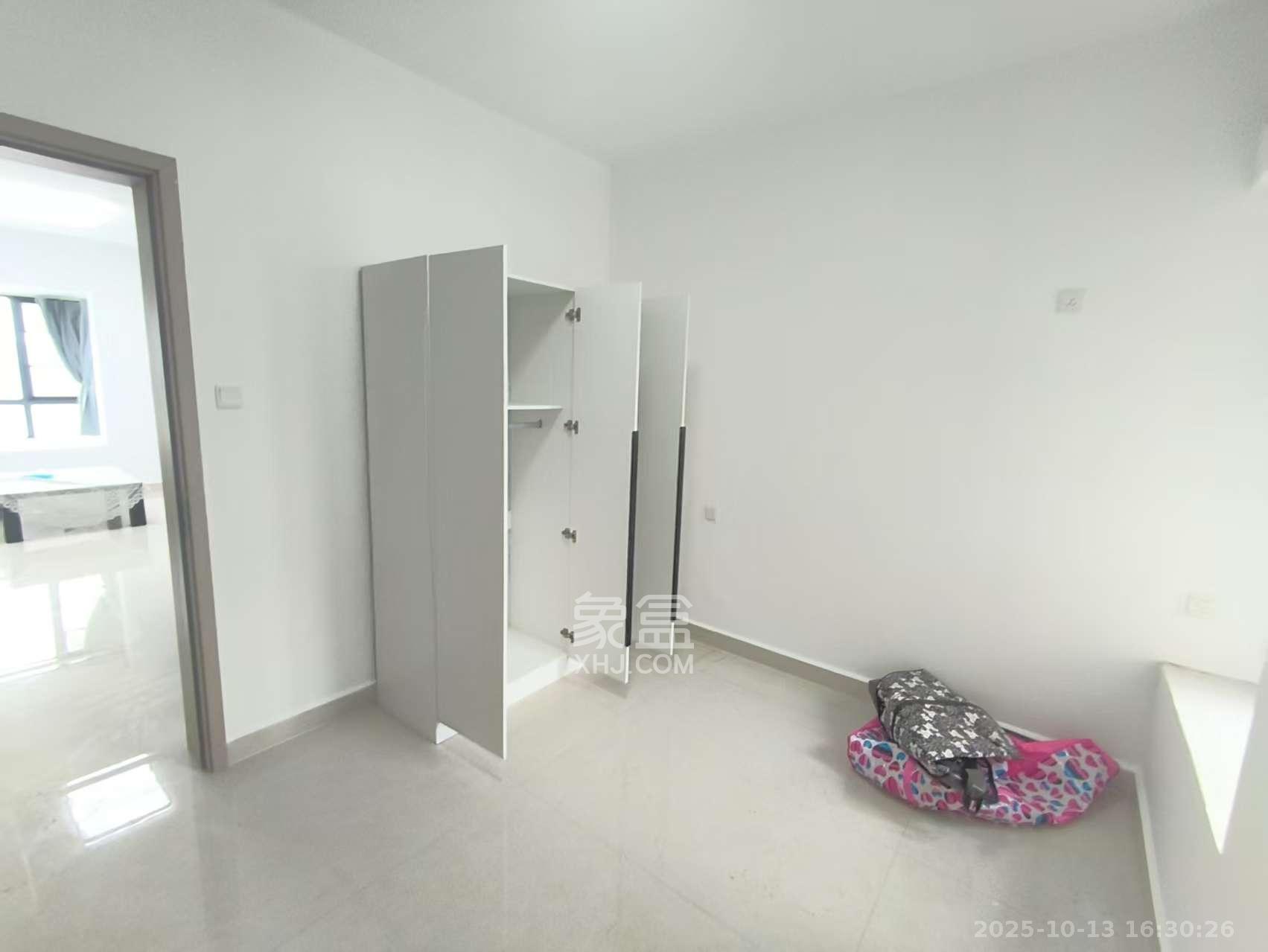 钱隆首府(福晟御园)  3室2厅1卫    3200.0元/月室内图