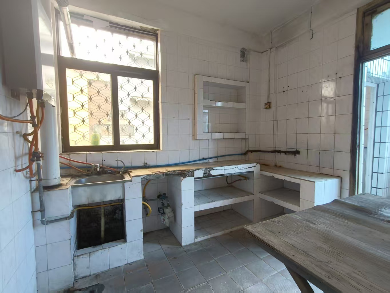 省水产大院  4室2厅2卫    108.0万 省水产大院  4室2厅2卫    108.0万室内图