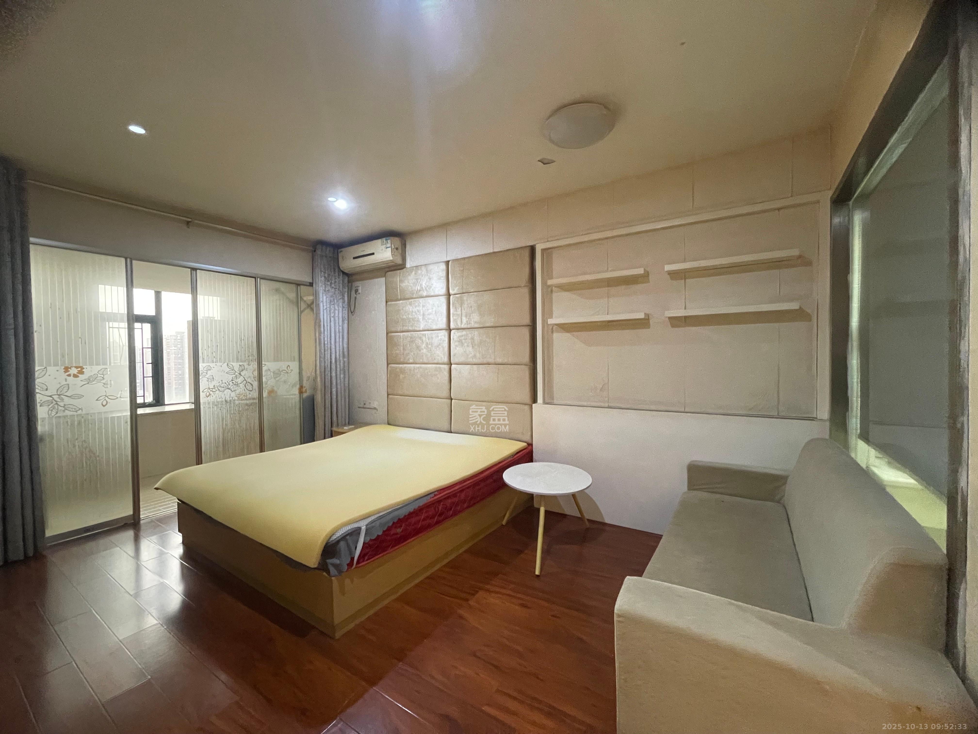 爱都（IDO）  1室1厅1卫    1200.0元/月室内图1