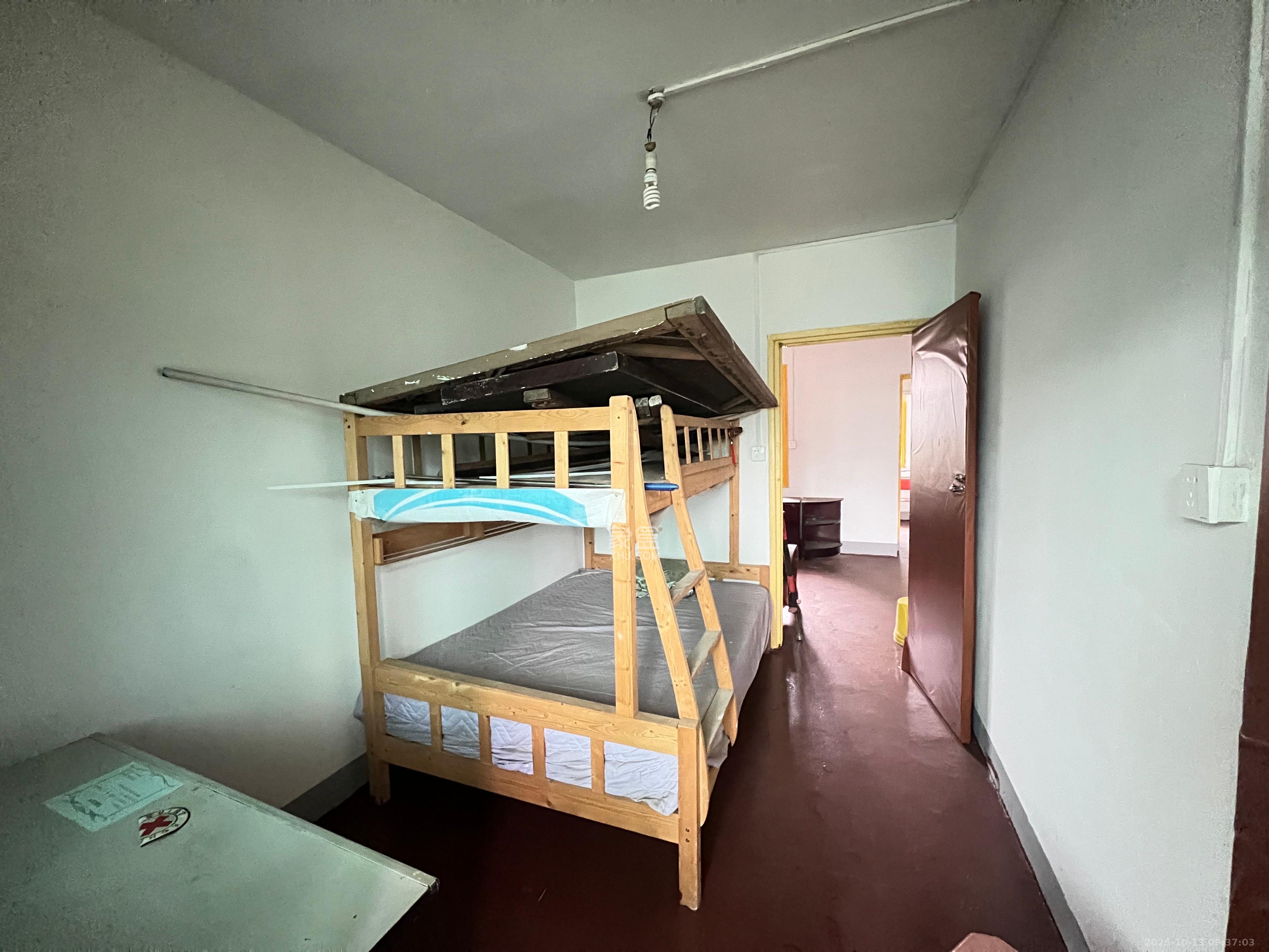 新天小区 2室1厅1卫 1000.0元/月 新天小区 2室1厅1卫 1000.0元/月室内图