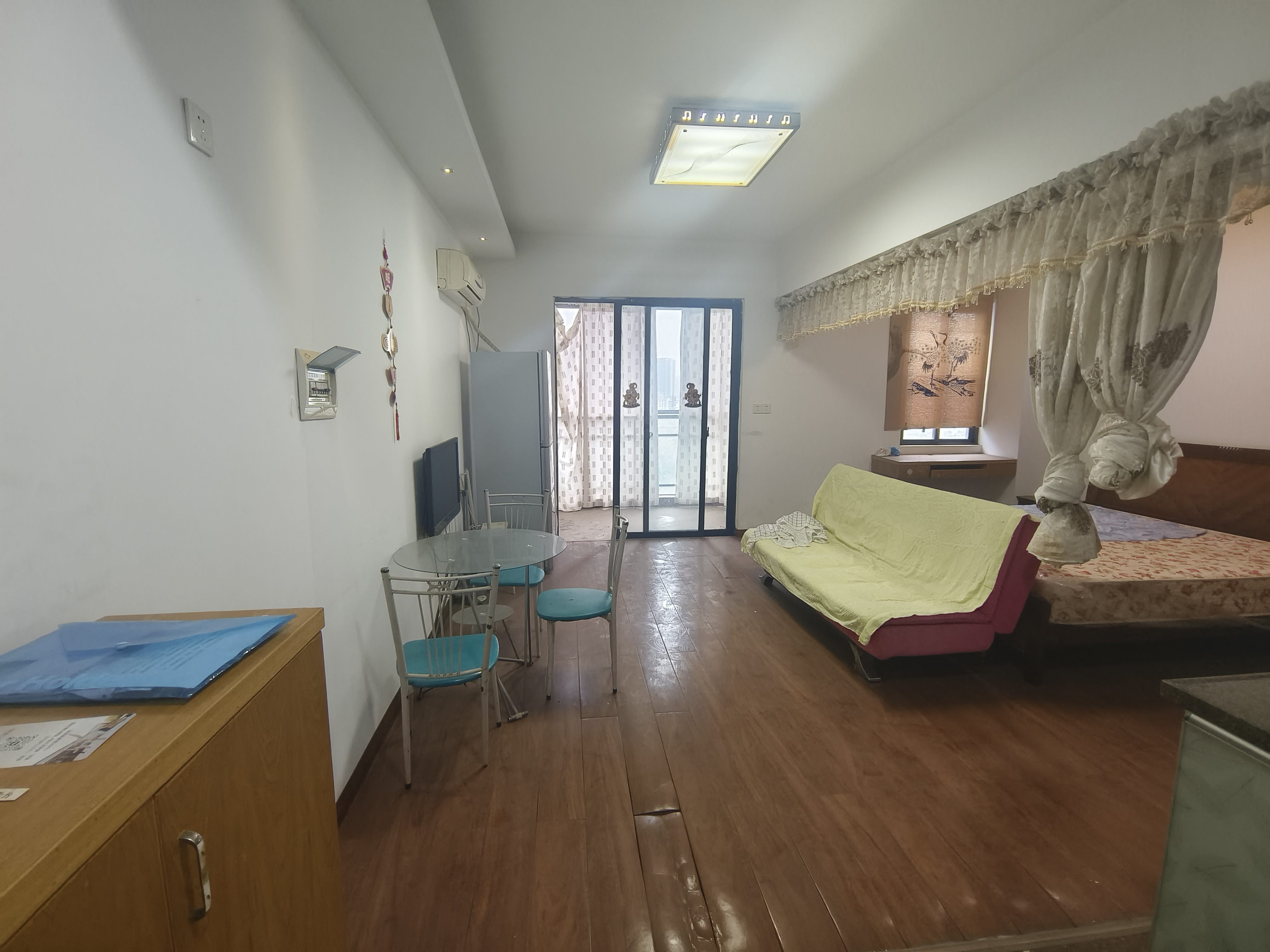 名仕华府 1室1厅1卫 800.0元/月 名仕华府 1室1厅1卫 800.0元/月室内图