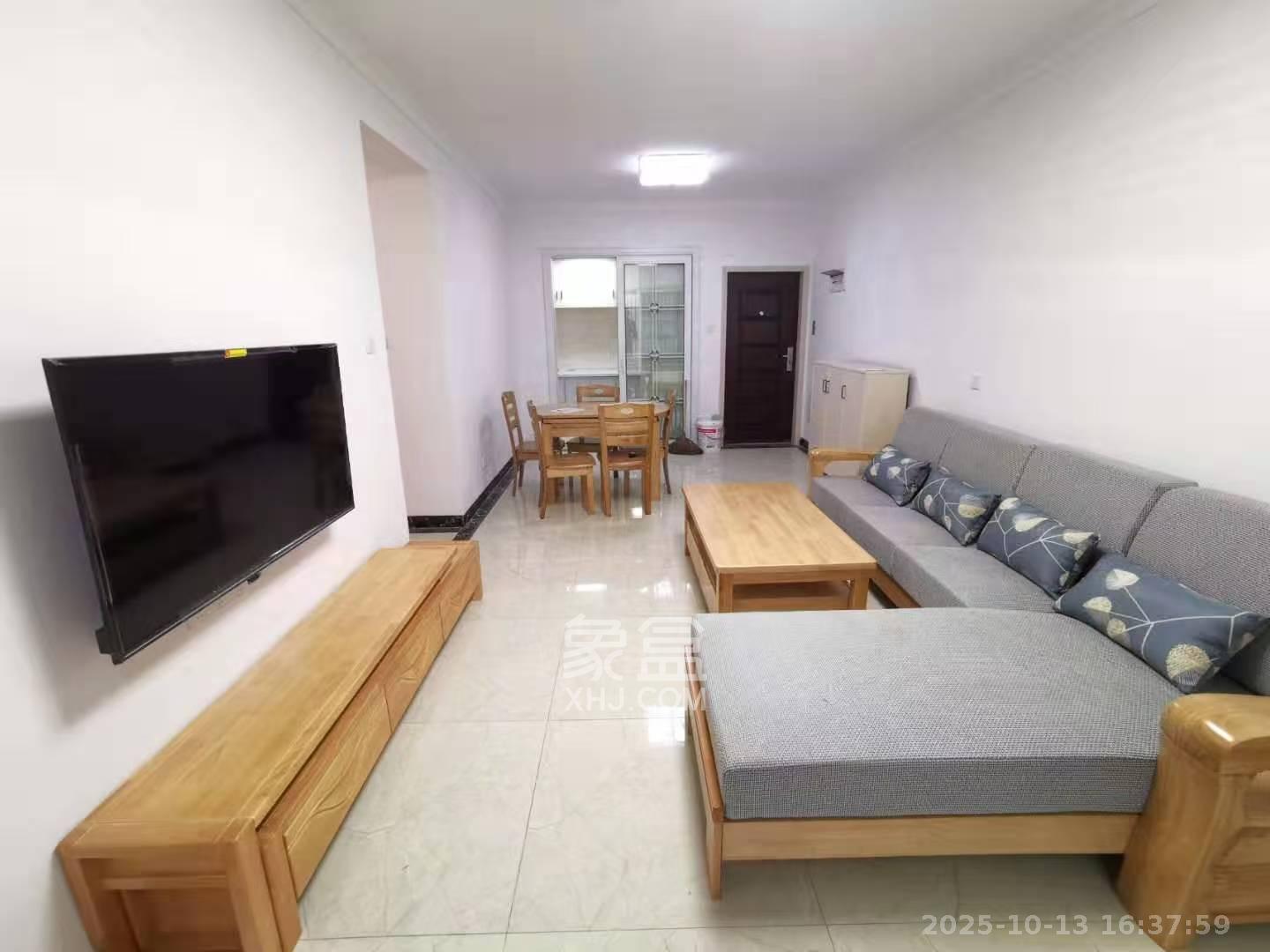 天麓尚层  3室2厅1卫    2300.0元/月 天麓尚层  3室2厅1卫    2300.0元/月室内图