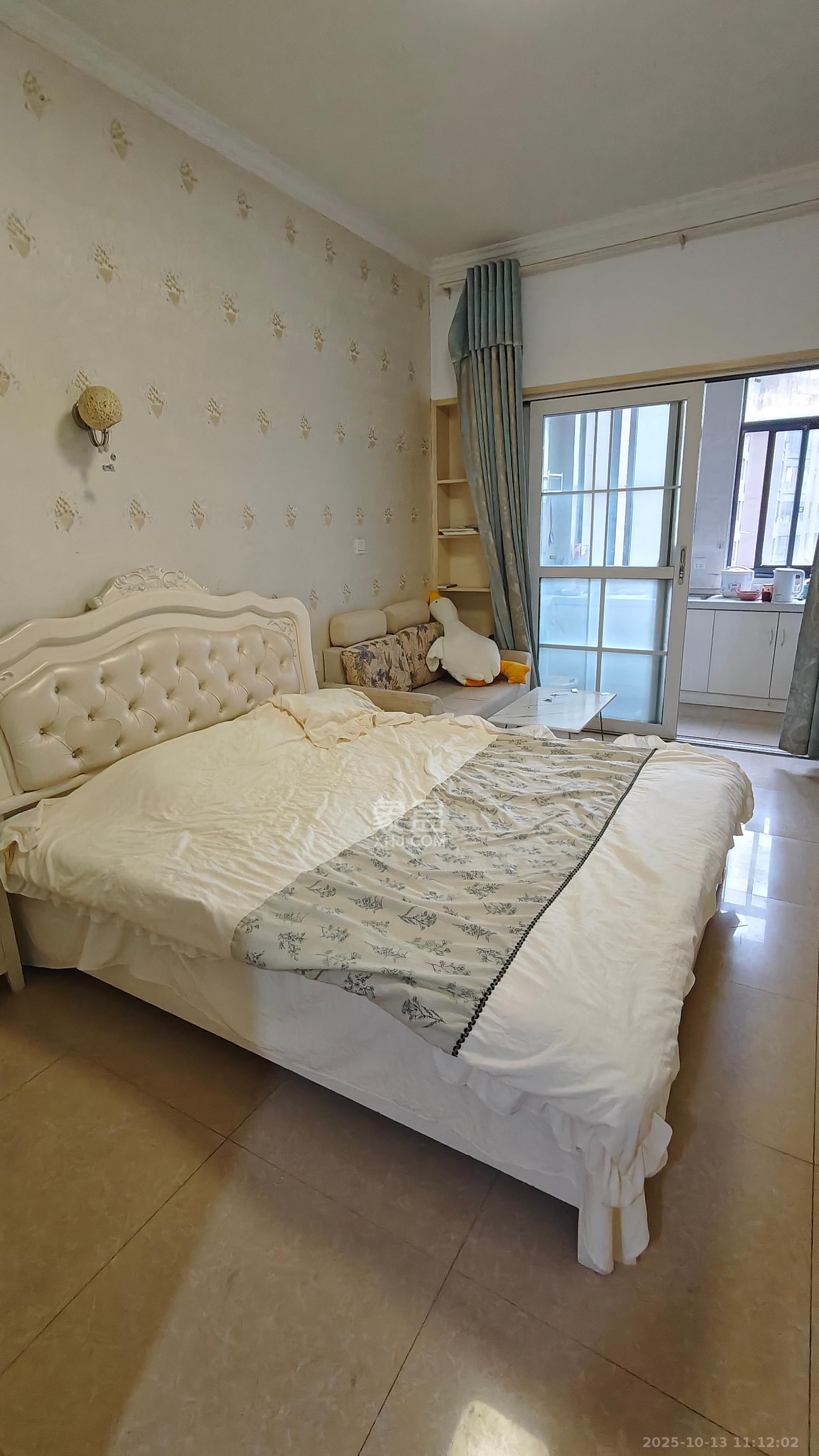 长房天翼未来城  1室1厅1卫    1600.0元/月室内图