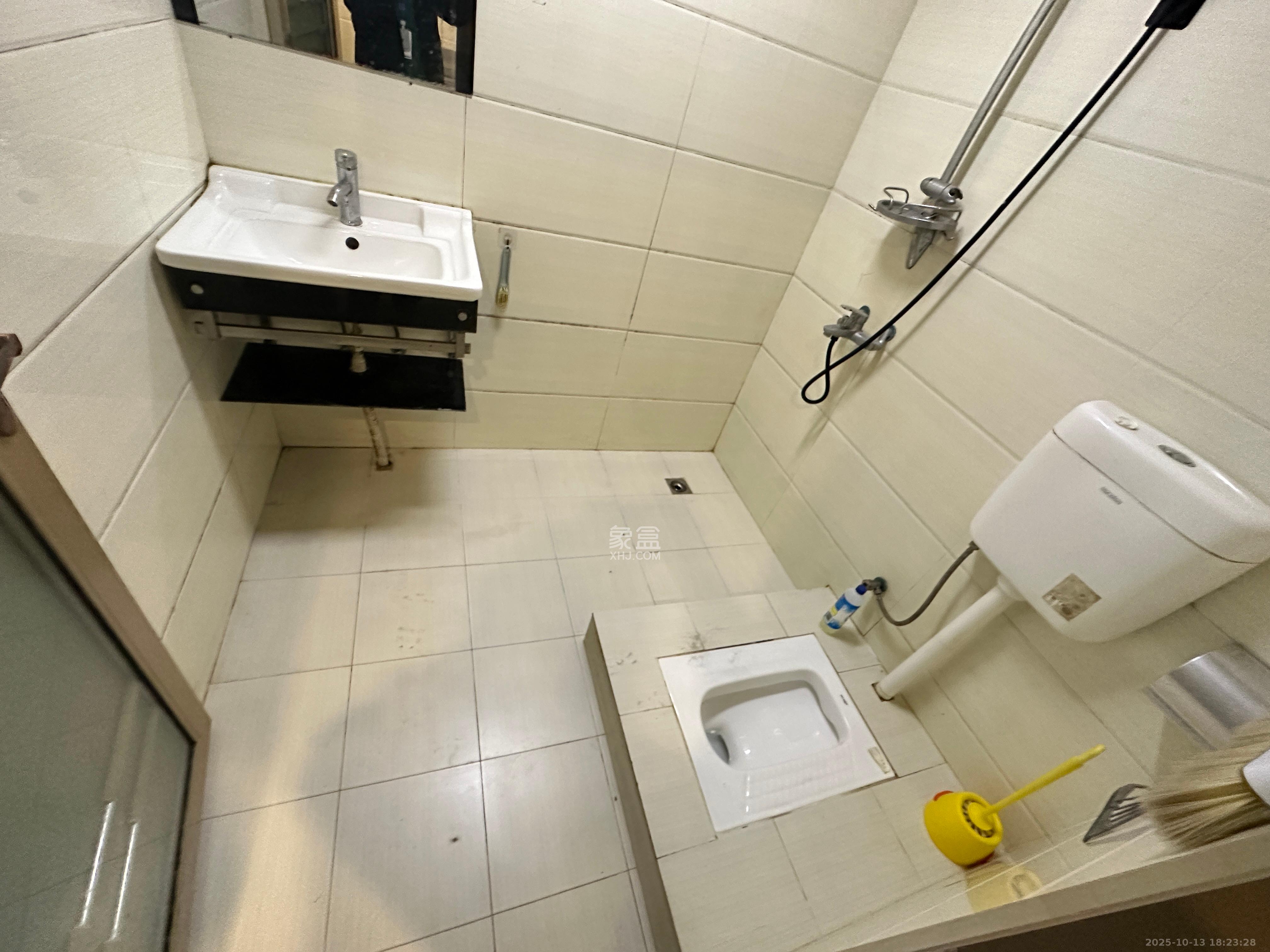 钰龙天下二期（钰龙佳园）  1室1厅1卫    1200.0元/月室内图