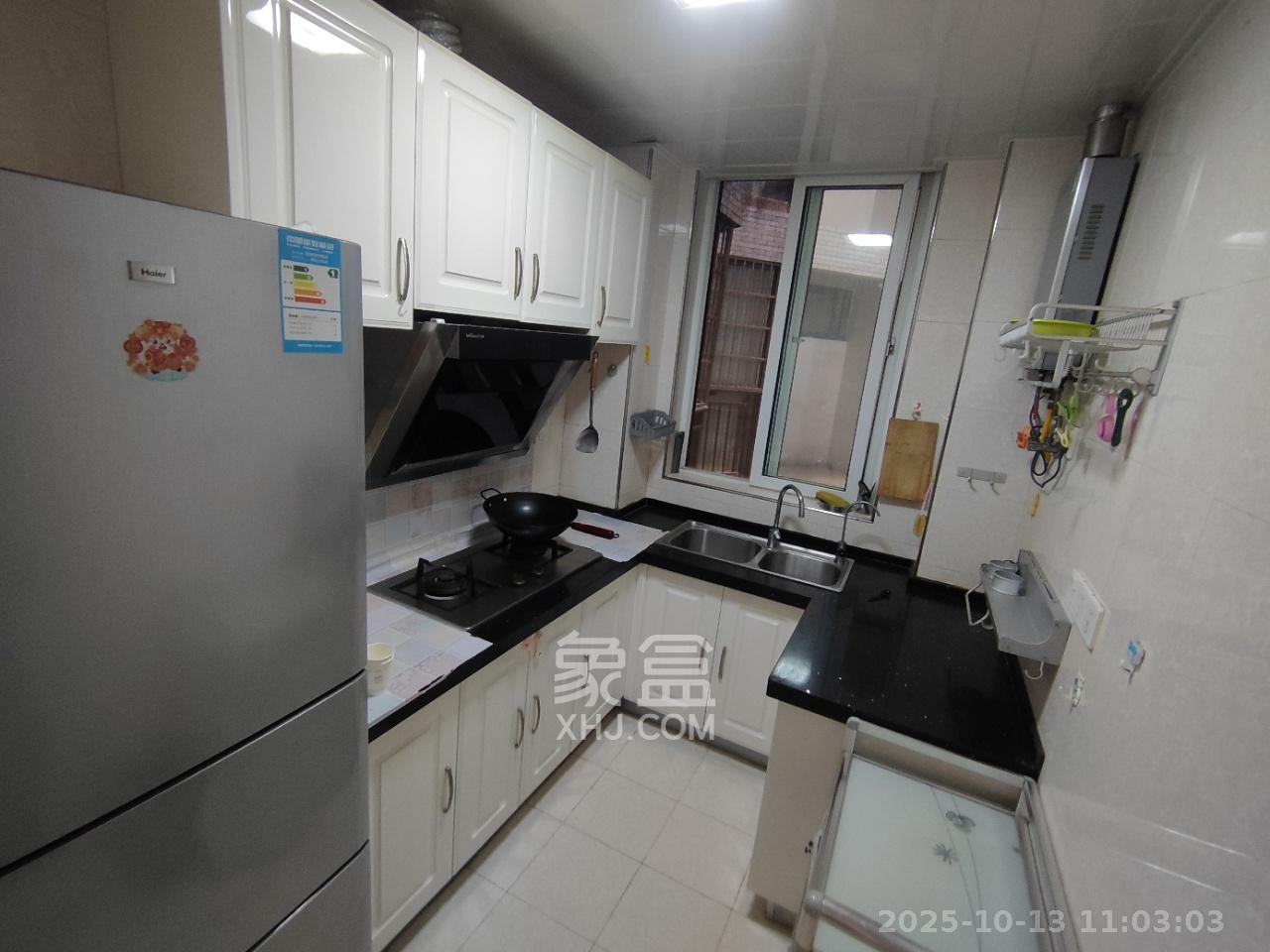 汀湘十里  2室2厅1卫    1800.0元/月 汀湘十里  2室2厅1卫    1800.0元/月室内图