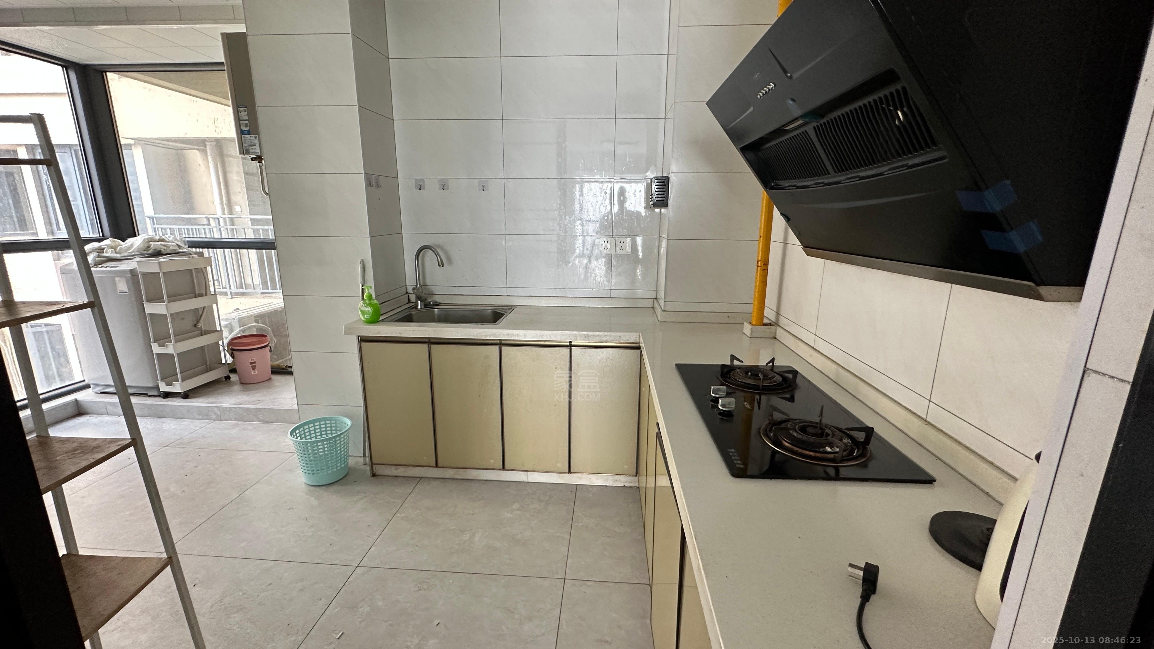 白金汉宫  3室2厅2卫    2000.0元/月室内图