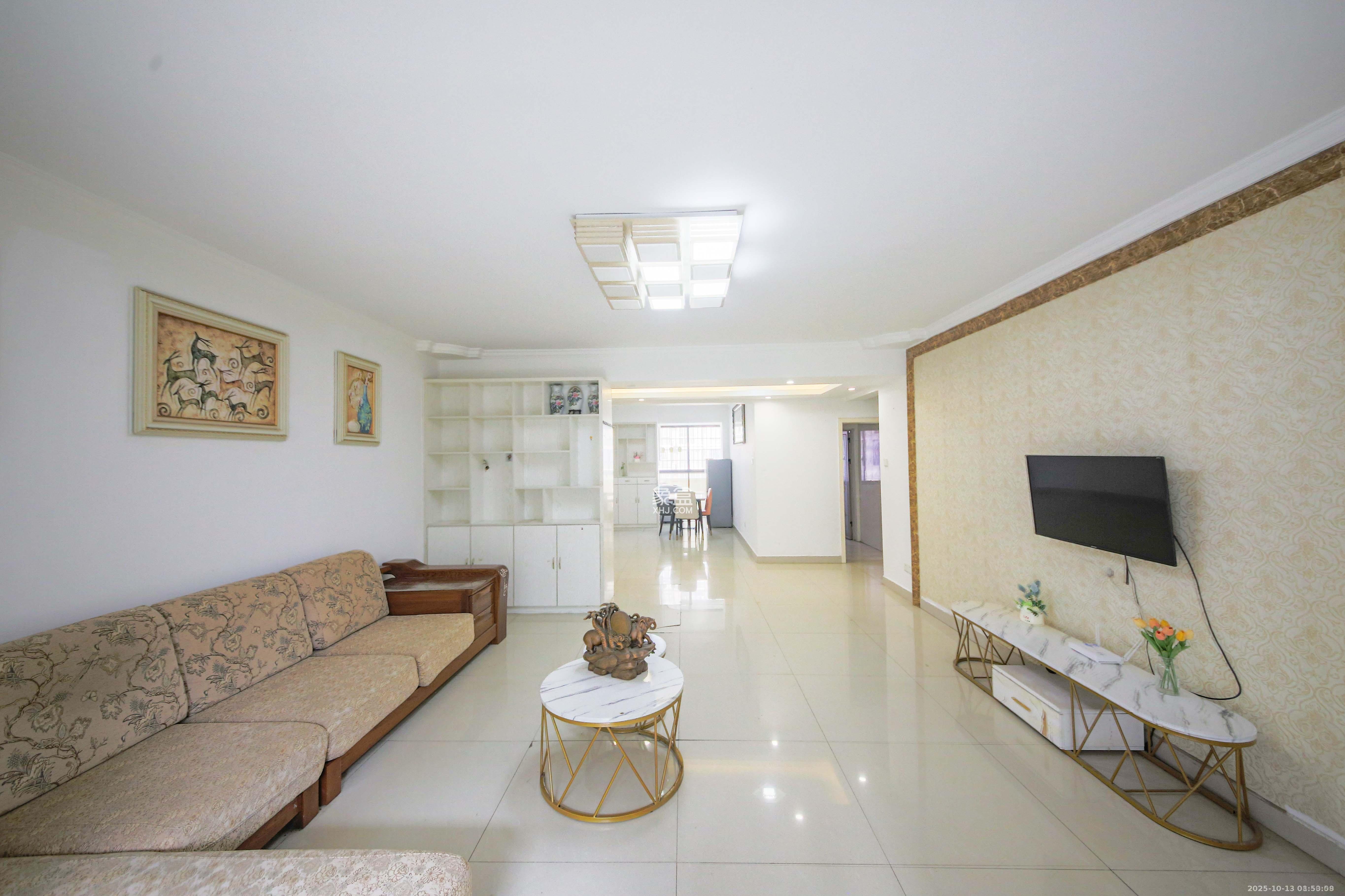 天城泰祥苑  4室2厅2卫    2600.0元/月 天城泰祥苑  4室2厅2卫    2600.0元/月