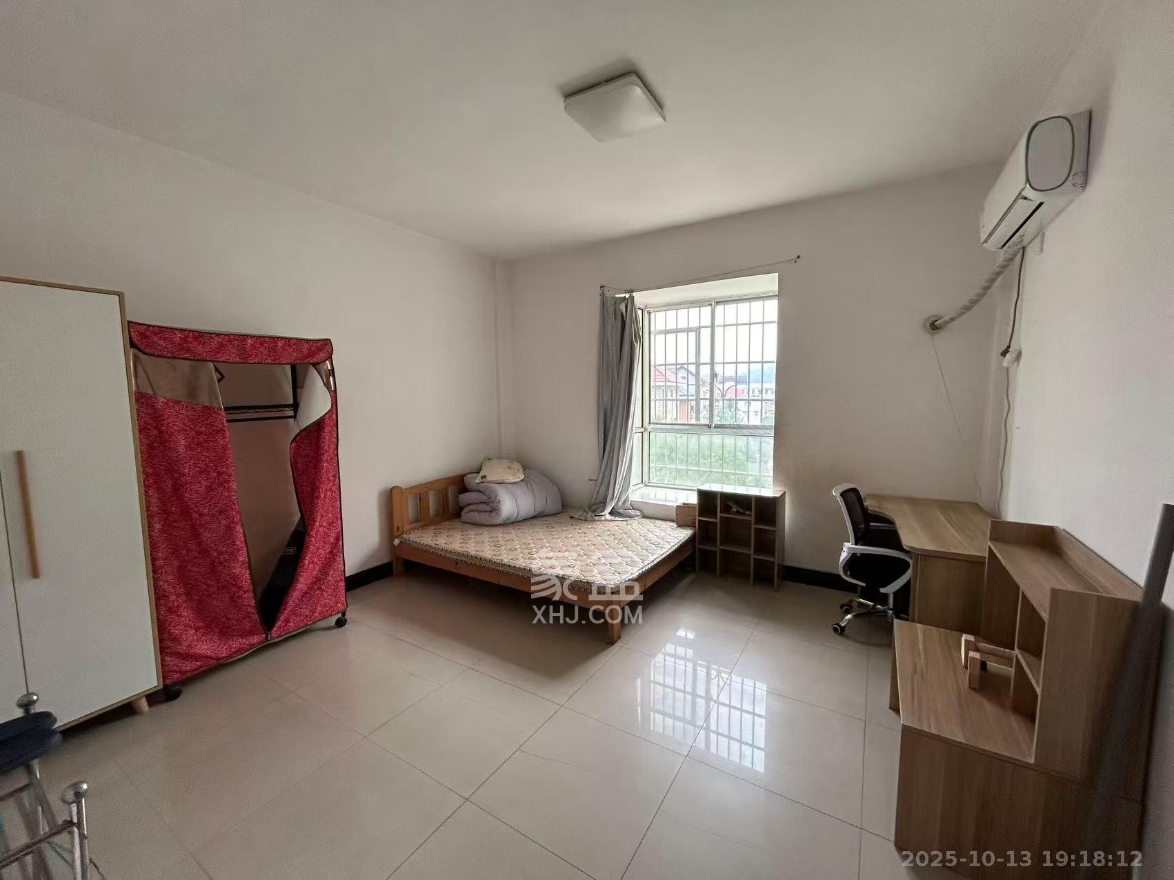 桃花锦绣  2室2厅1卫    1800.0元/月室内图