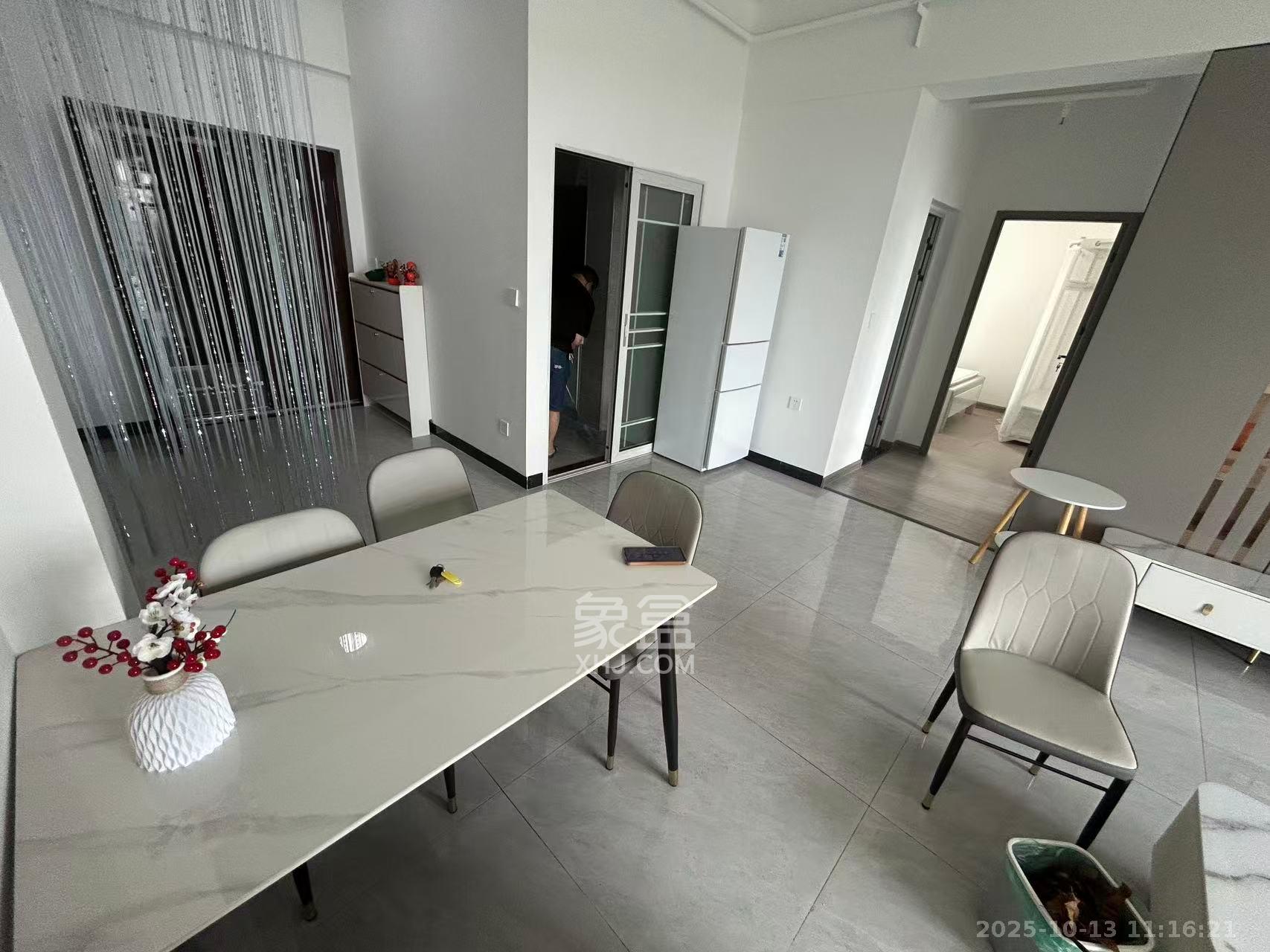 中悦领秀城  2室2厅1卫    1600.0元/月 中悦领秀城  2室2厅1卫    1600.0元/月室内图