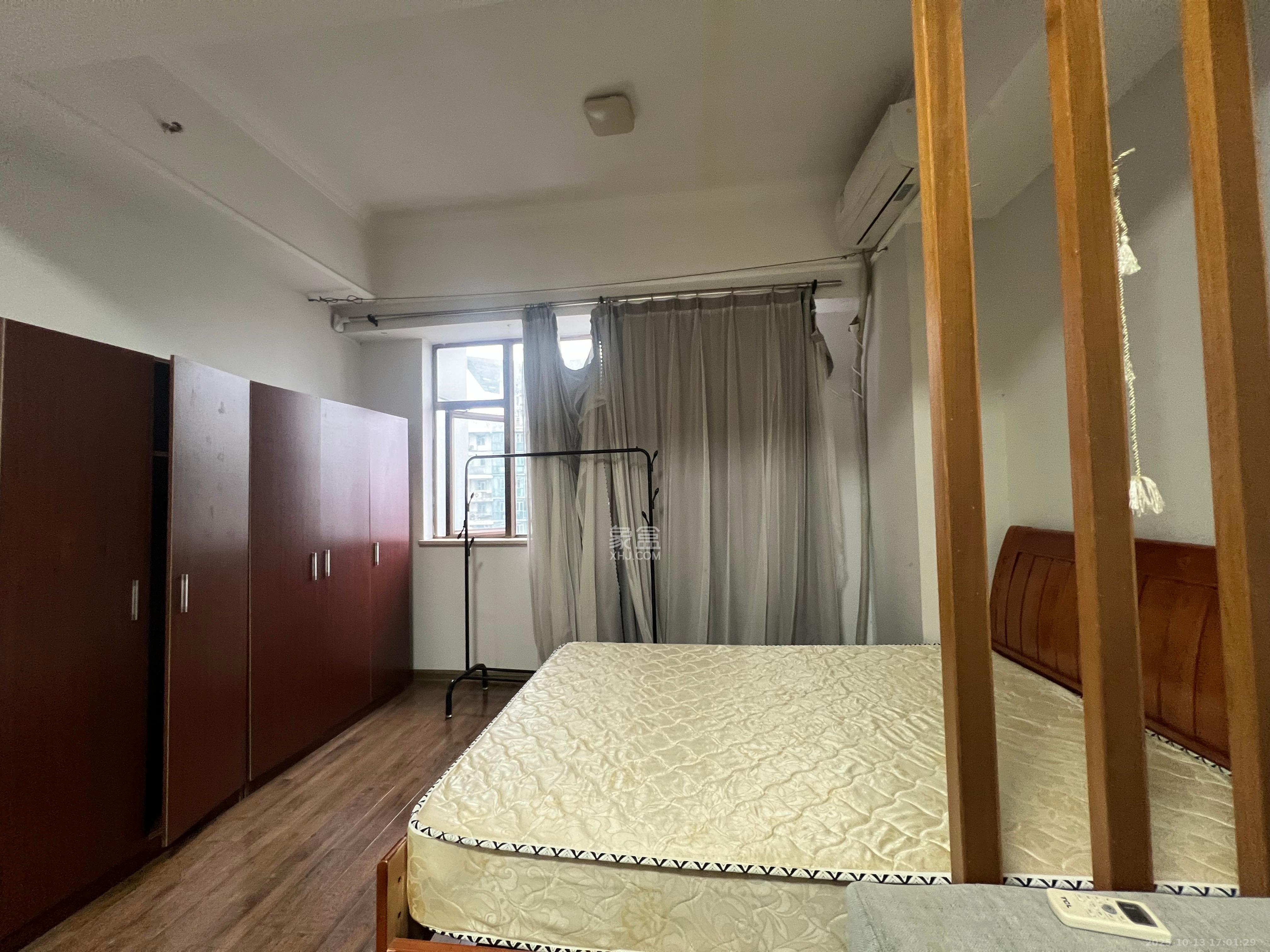 昊天大厦  1室1厅1卫    1700.0元/月室内图