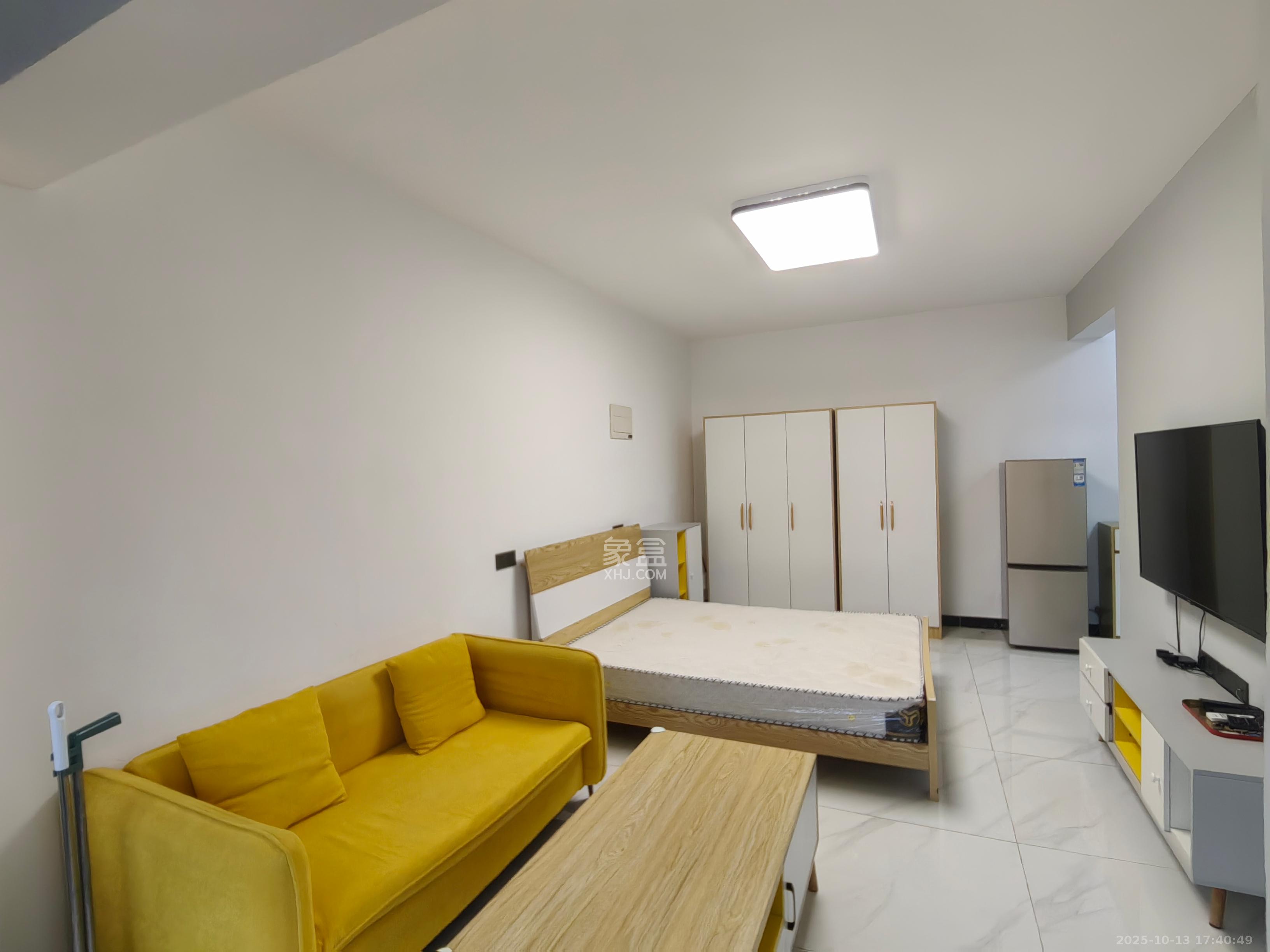 和庄  1室1厅1卫    1600.0元/月 和庄  1室1厅1卫    1600.0元/月