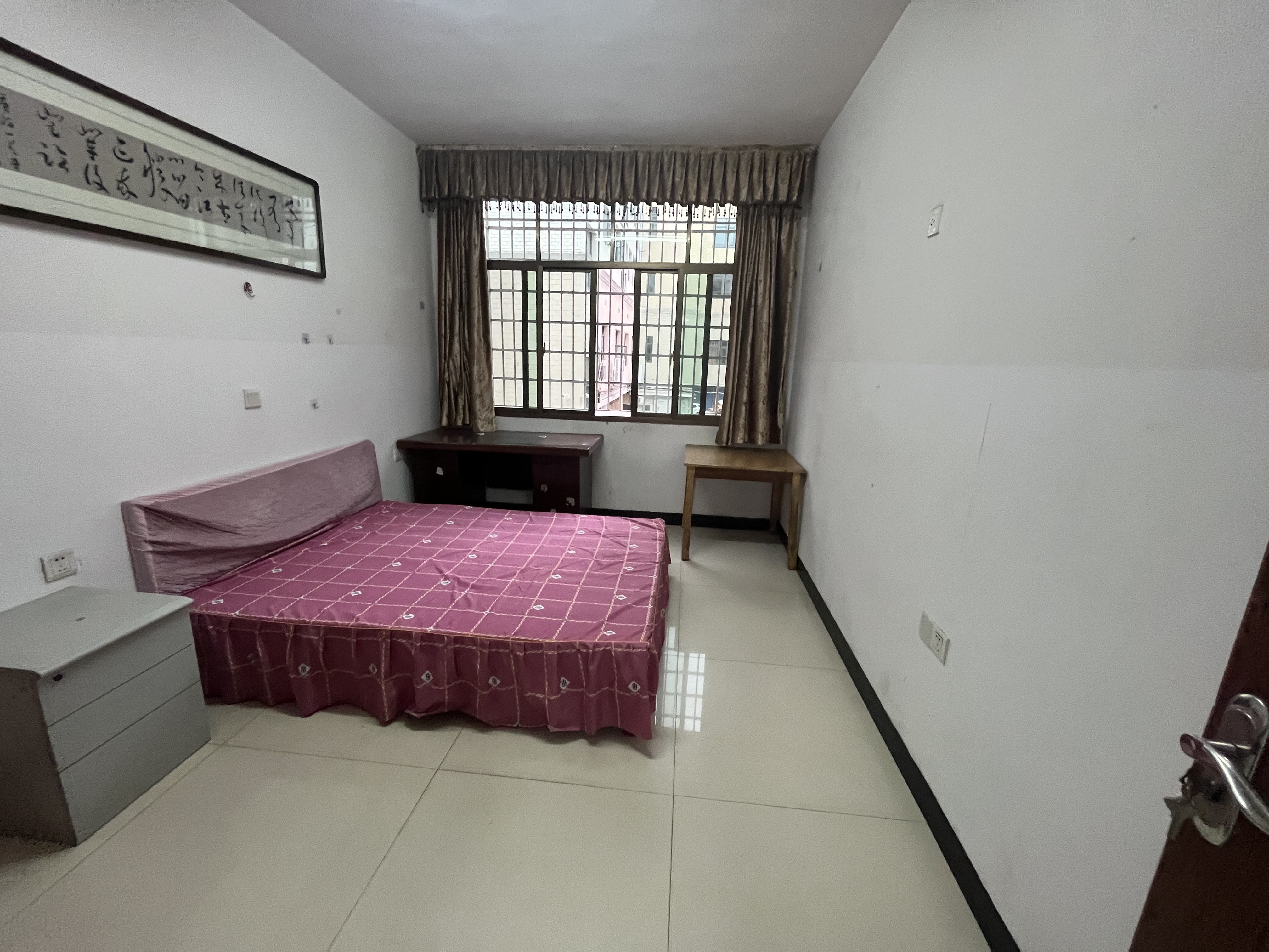 罗家小区西区 2室1厅1卫 700.0元/月 罗家小区西区 2室1厅1卫 700.0元/月室内图