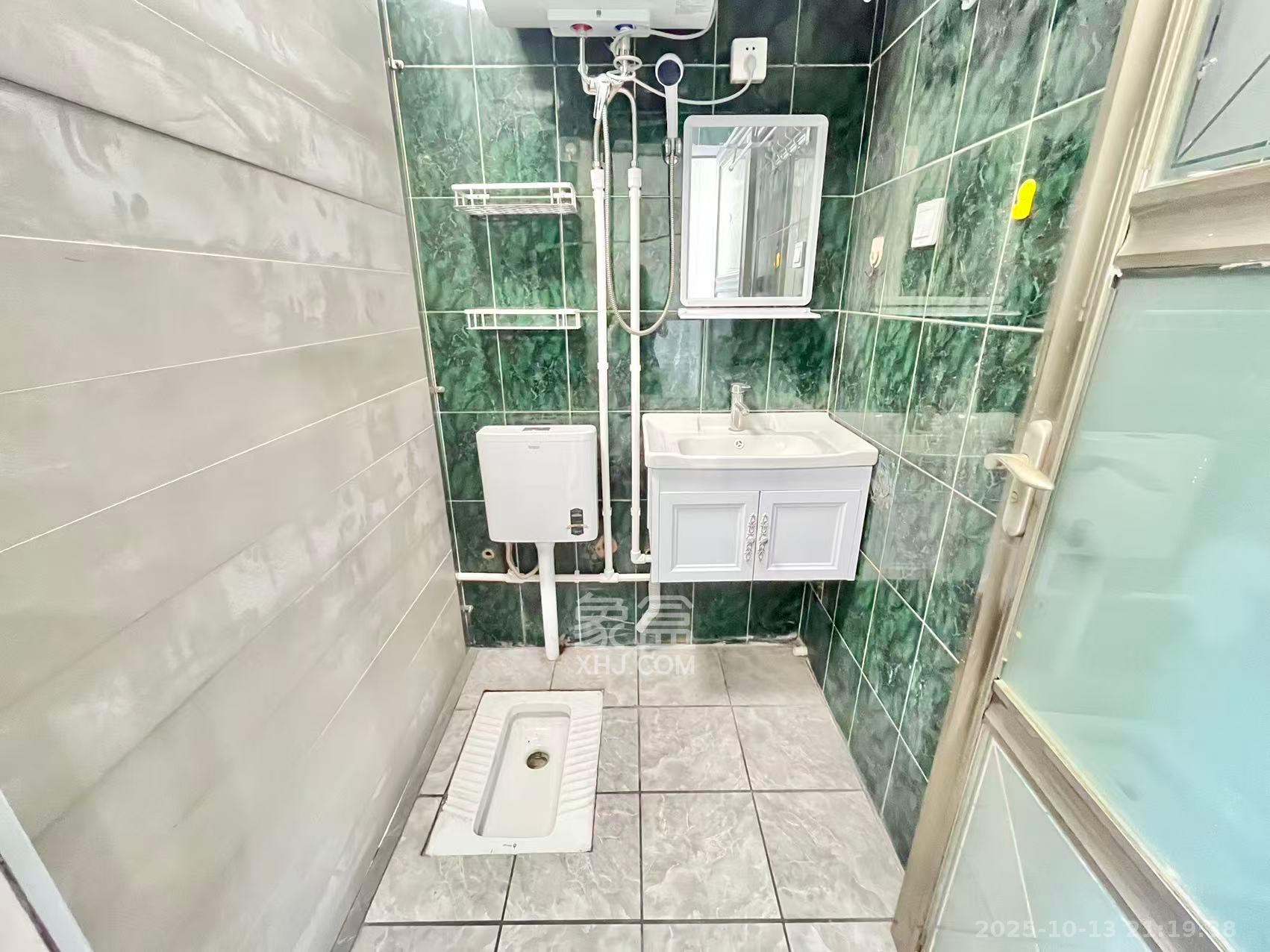 欣欣新村  3室2厅1卫    3000.0元/月室内图