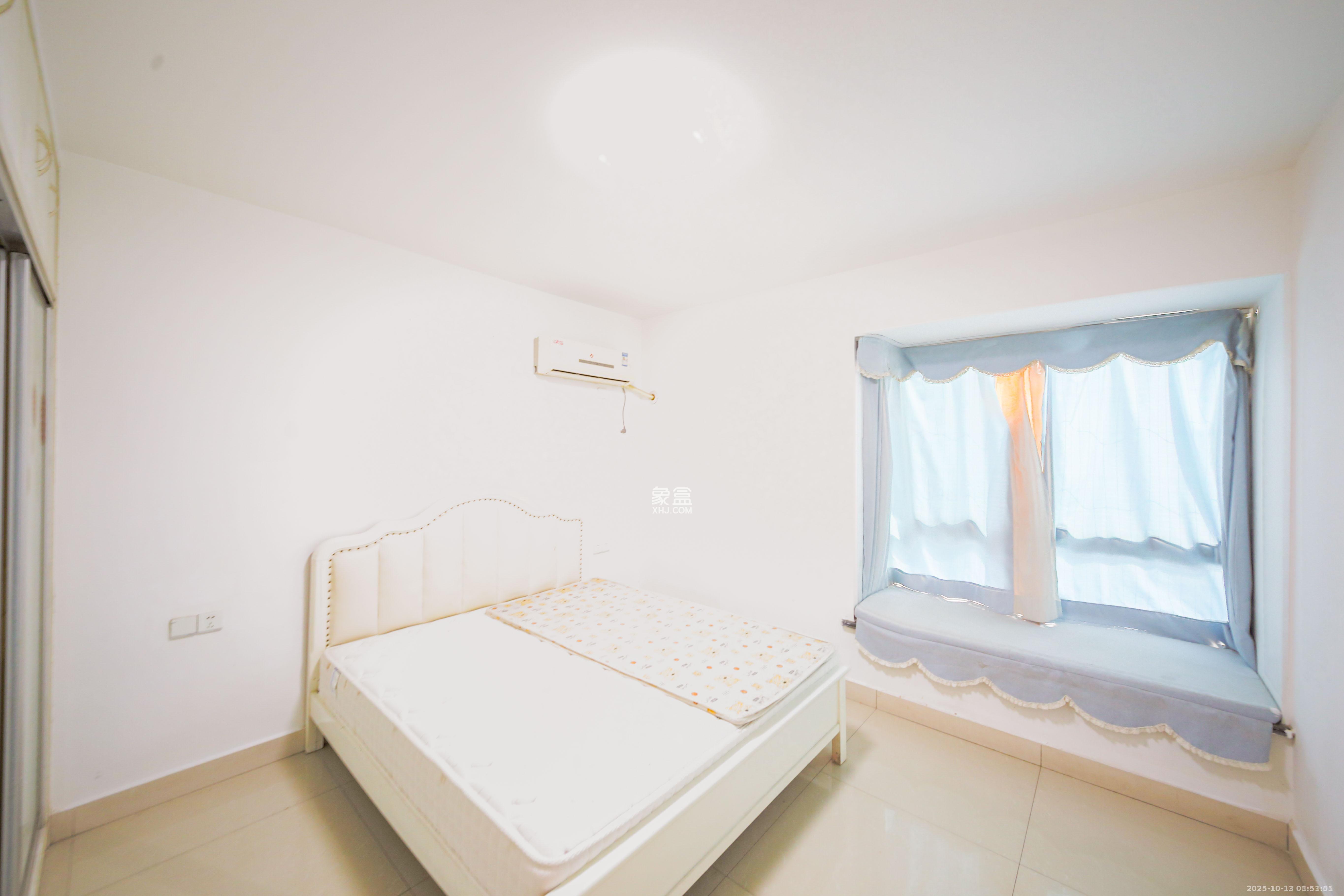 天城泰祥苑 4室2厅2卫 2600.0元/月 天城泰祥苑 4室2厅2卫 2600.0元/月室内图