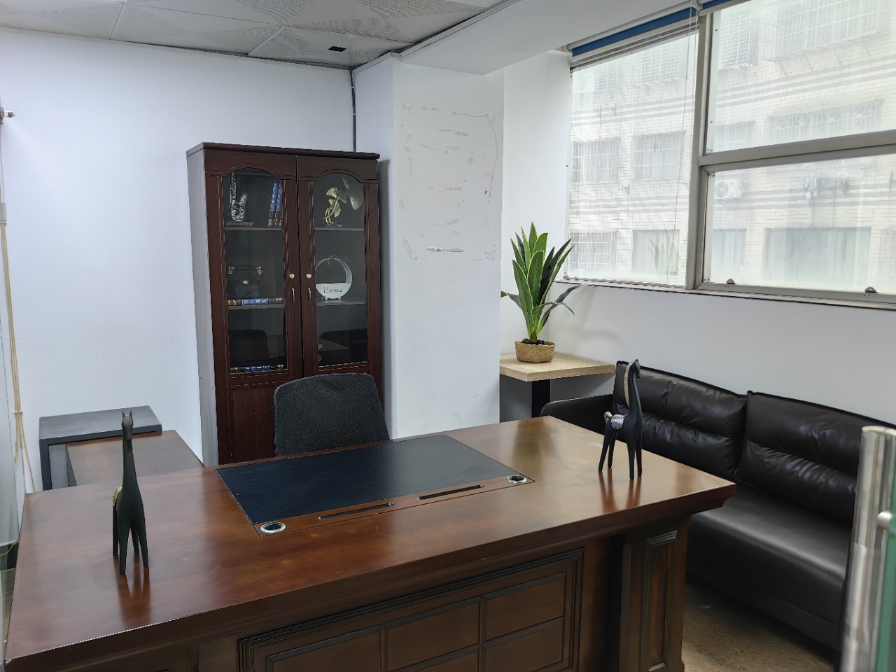 海涯大厦  1室1厅1卫    3700.0元/月室内图