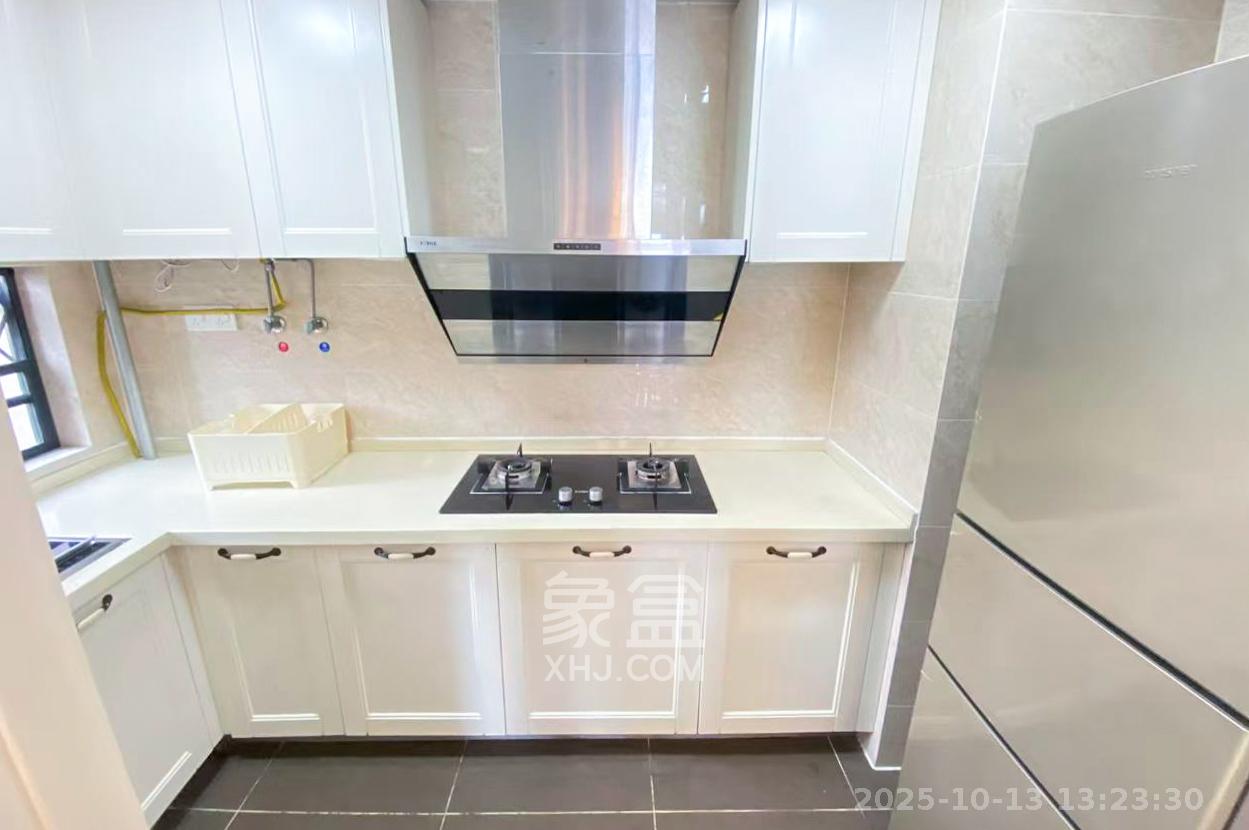 万科里梅溪郡 3室2厅2卫 188.0万 万科里梅溪郡 3室2厅2卫 188.0万厨房