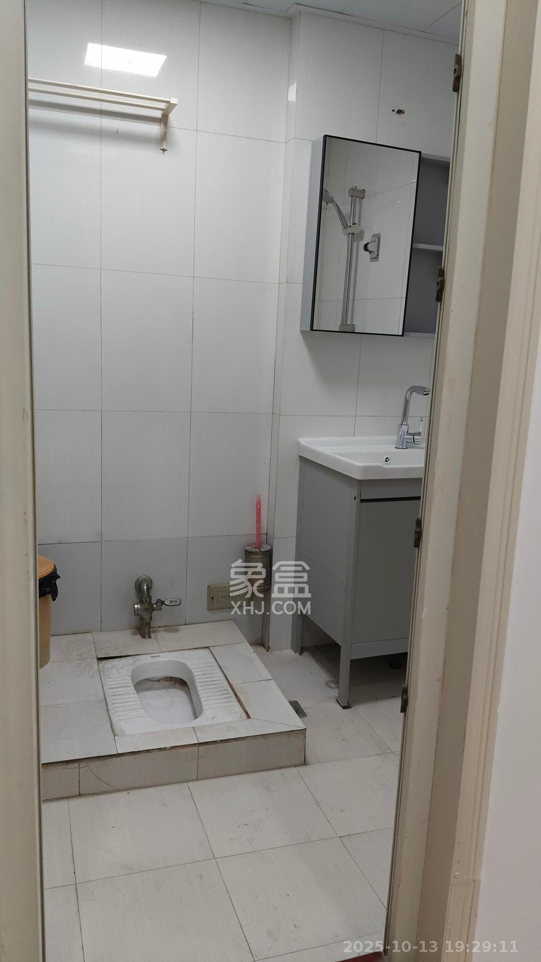 汀兰雅苑  2室1厅1卫    2300.0元/月 汀兰雅苑  2室1厅1卫    2300.0元/月室内图