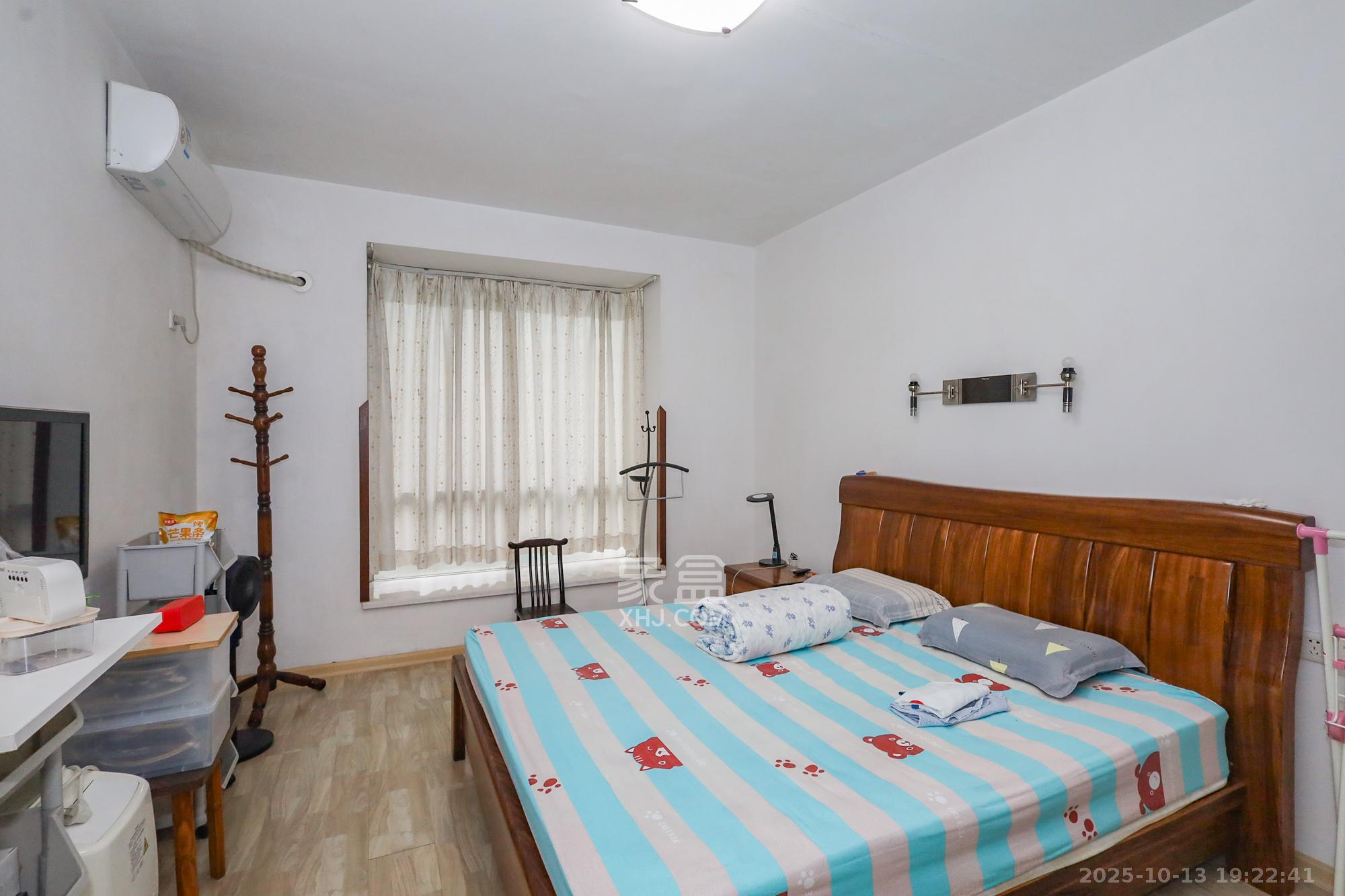 岳麓区检察院宿舍 3室2厅2卫 110.0万 岳麓区检察院宿舍 3室2厅2卫 110.0万卧室