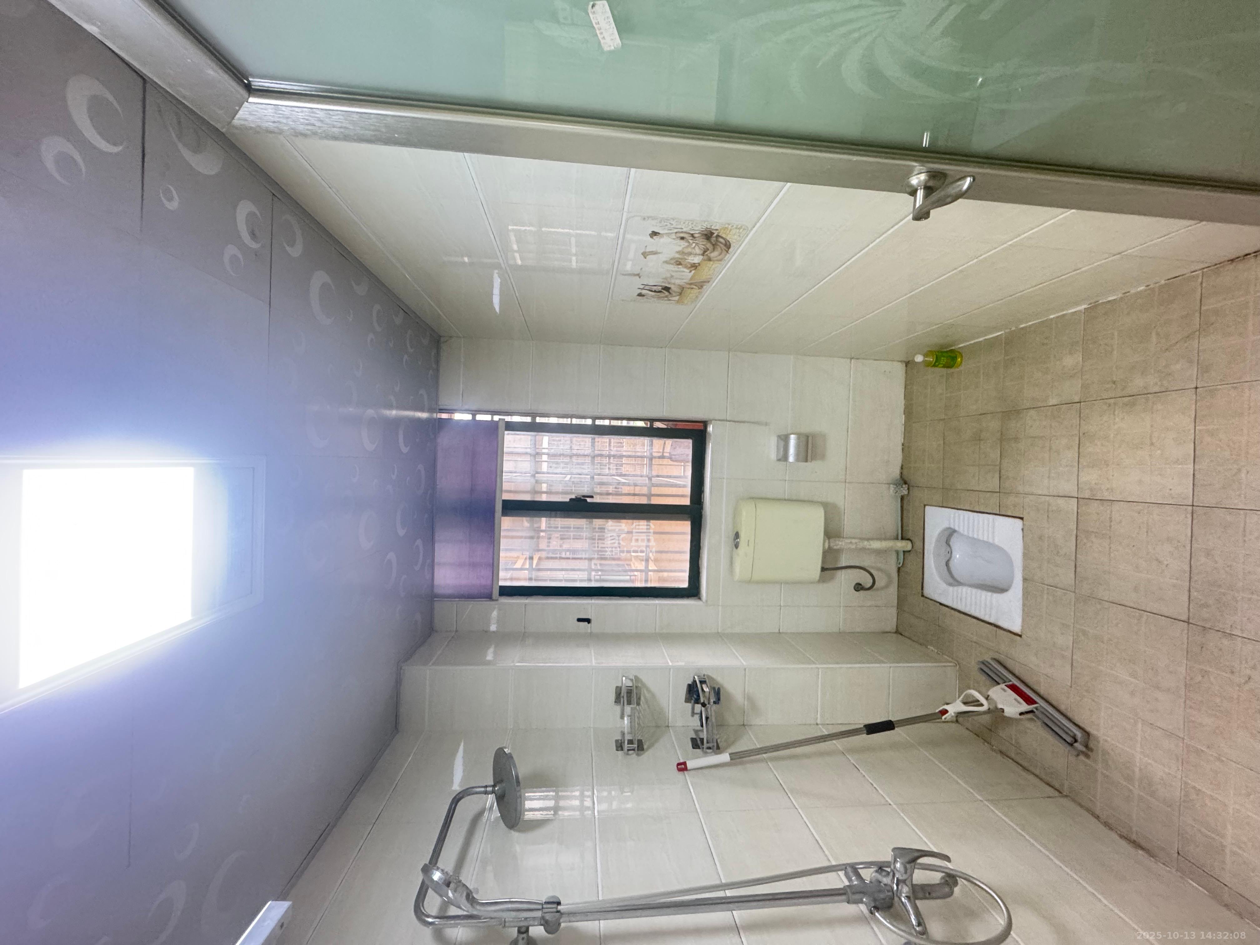 瑞凯景城苑(一、二期)  2室2厅1卫    1400.0元/月 瑞凯景城苑(一、二期)  2室2厅1卫    1400.0元/月室内图