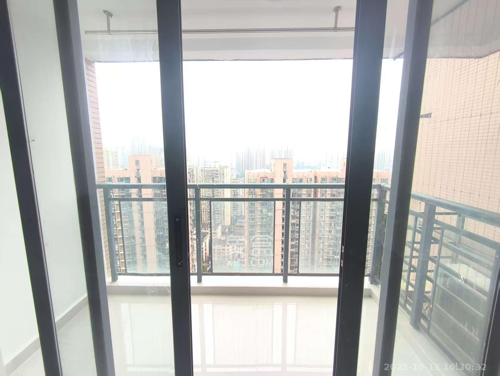 钱隆首府(福晟御园)  3室2厅1卫    3200.0元/月室内图