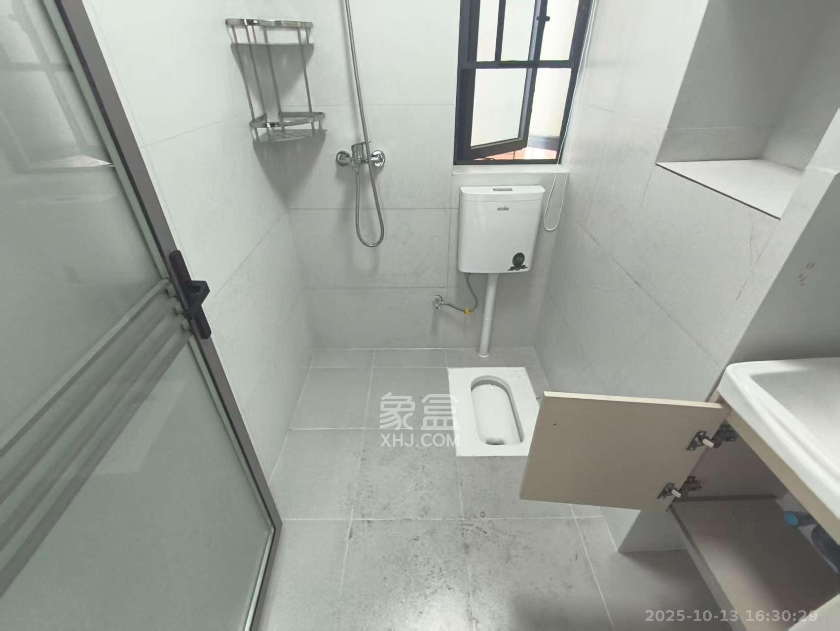 钱隆首府(福晟御园)  3室2厅1卫    3200.0元/月室内图