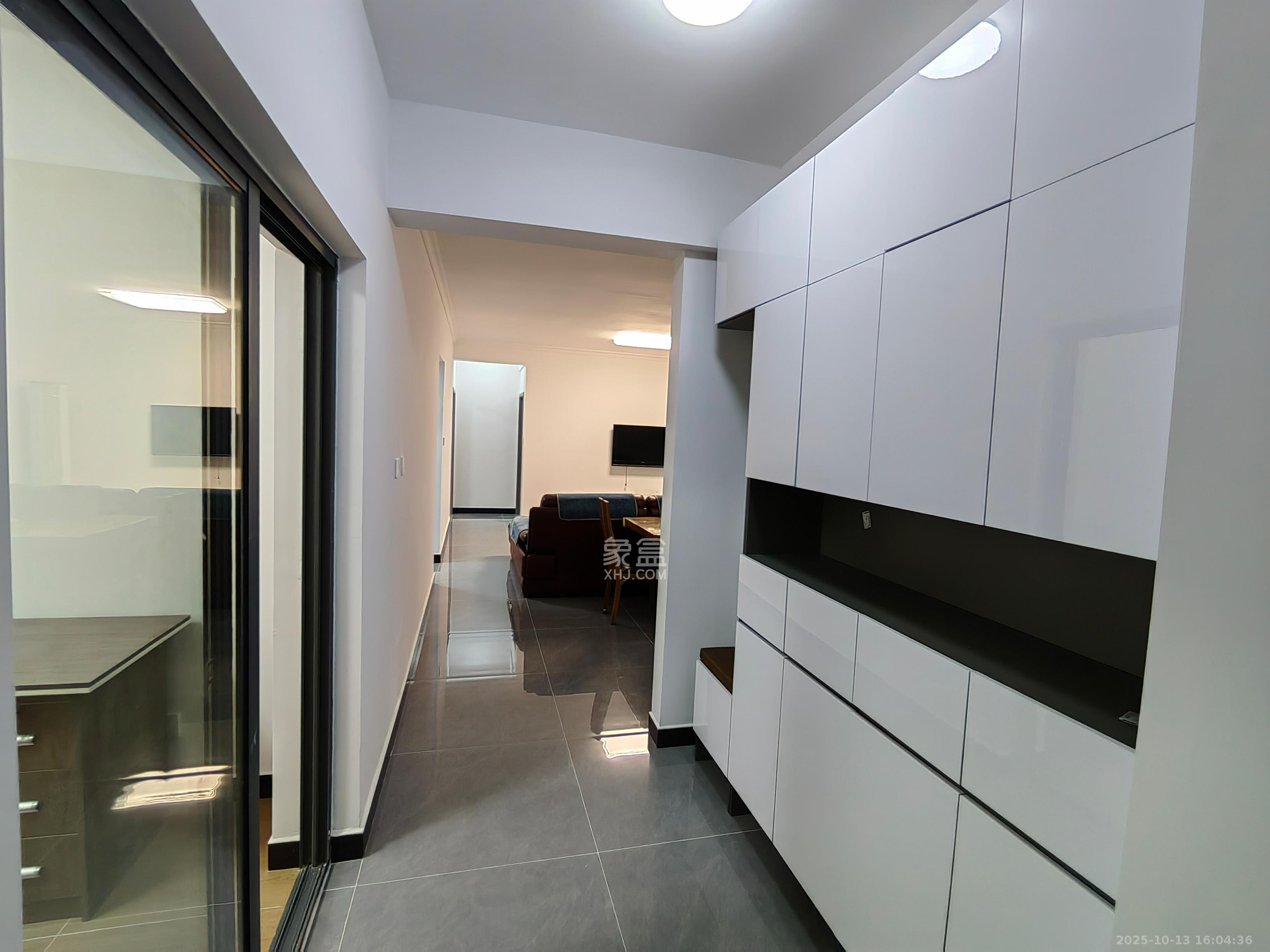 五矿紫湖香醍  4室2厅1卫    2700.0元/月室内图