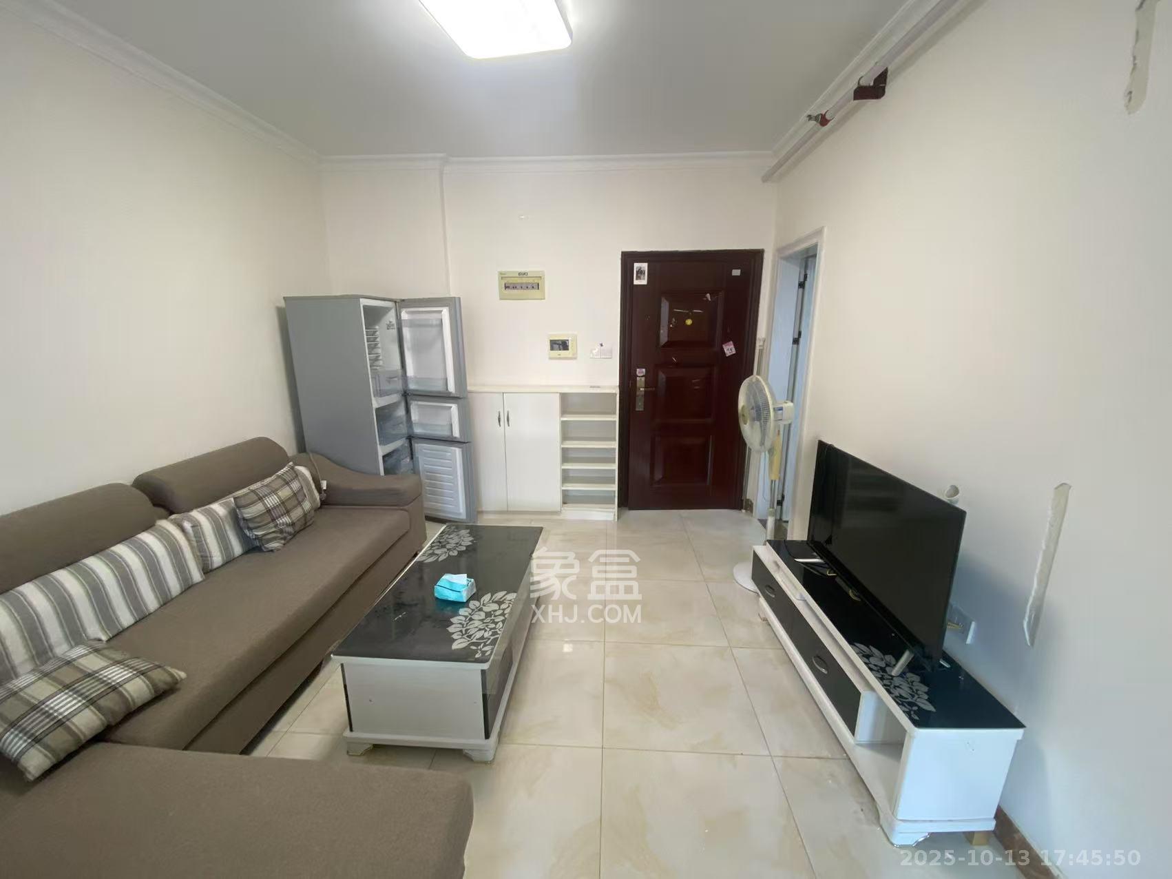 鑫远和城（一、二期）  1室1厅1卫    1300.0元/月室内图