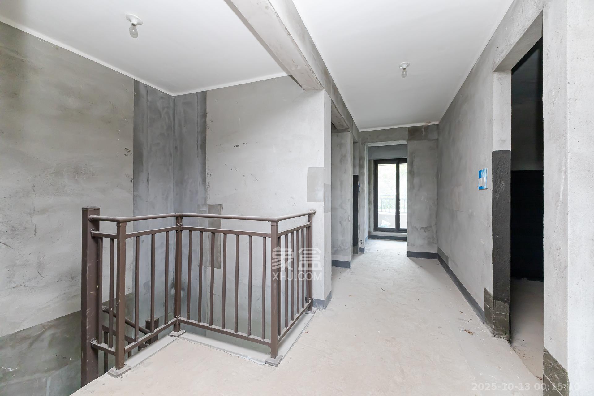 时代建发和著  4室2厅3卫    450.0万其他