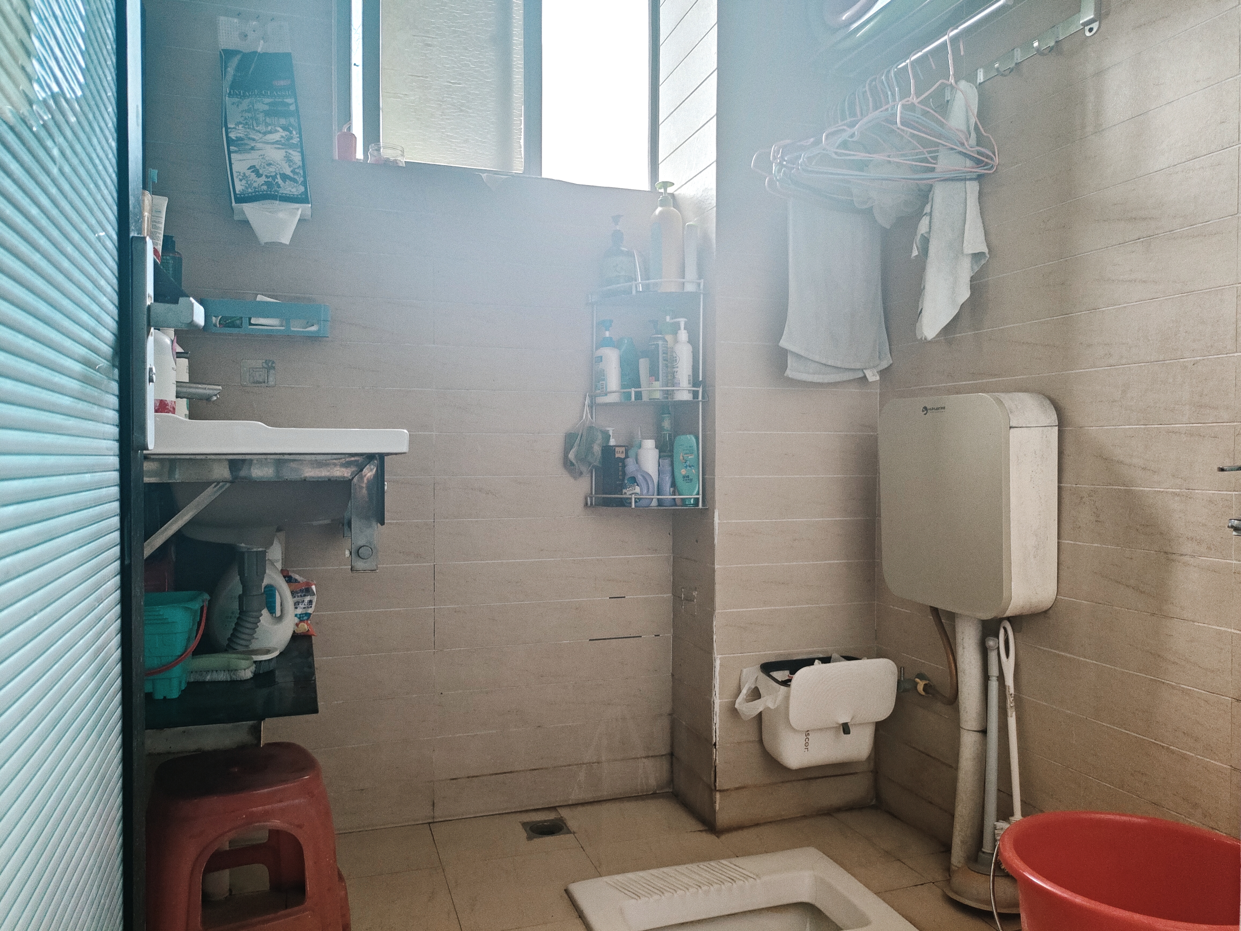 汇锦名城  2室2厅1卫    90.0万客厅