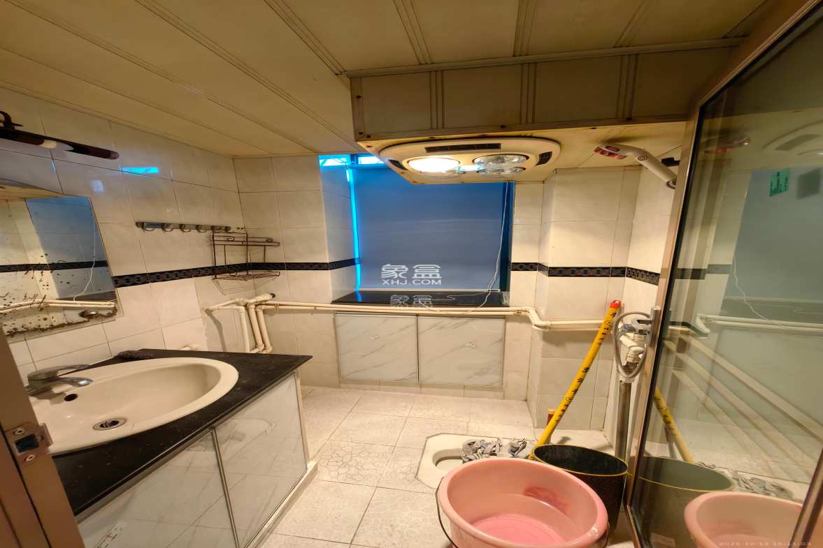 县府坪巷散盘 3室2厅2卫 2500.0元/月 县府坪巷散盘 3室2厅2卫 2500.0元/月室内图